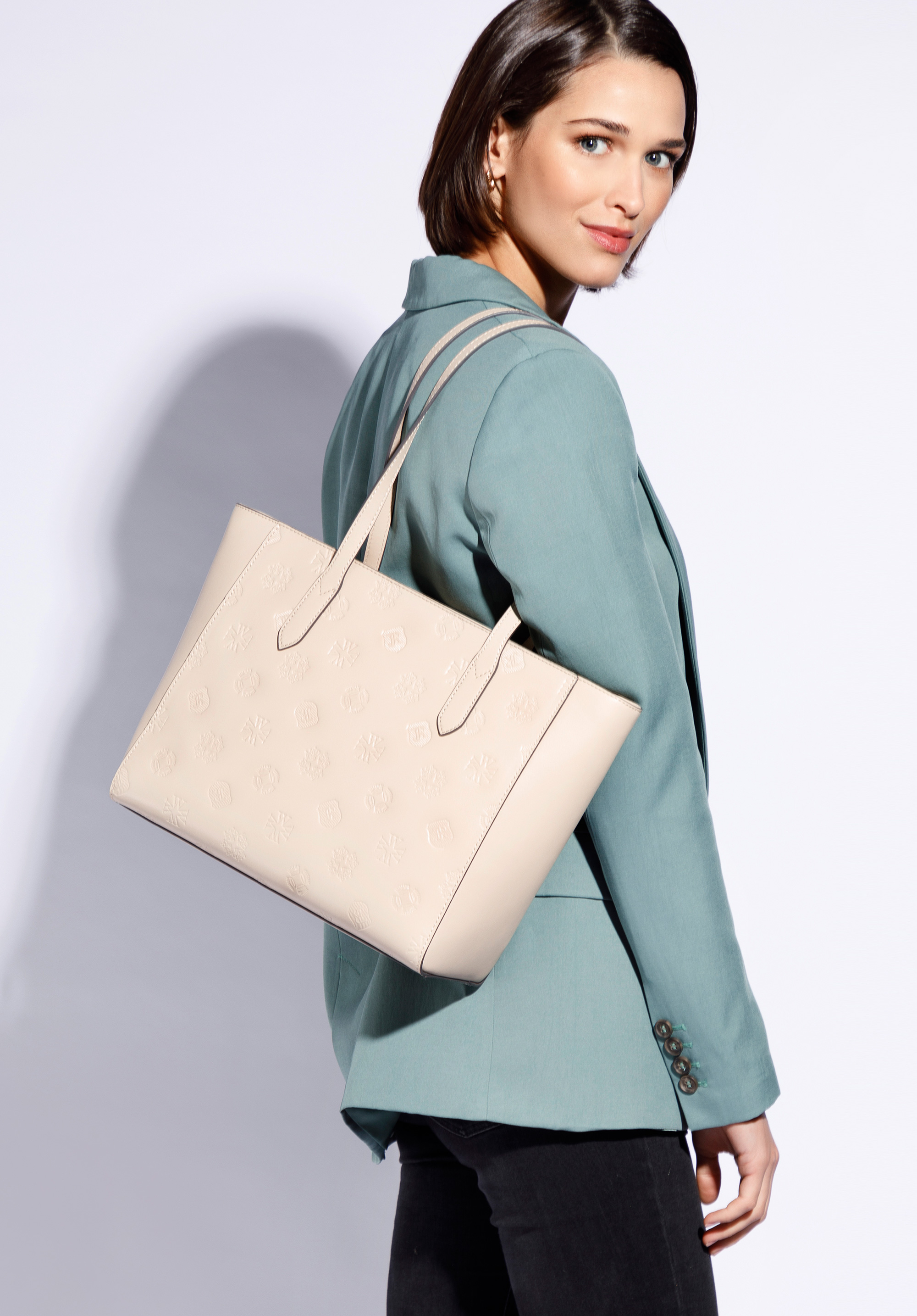 Shopper-Tasche aus Leder mit Monogramm, hellbeige, 96-4E-630-9, Bild 1