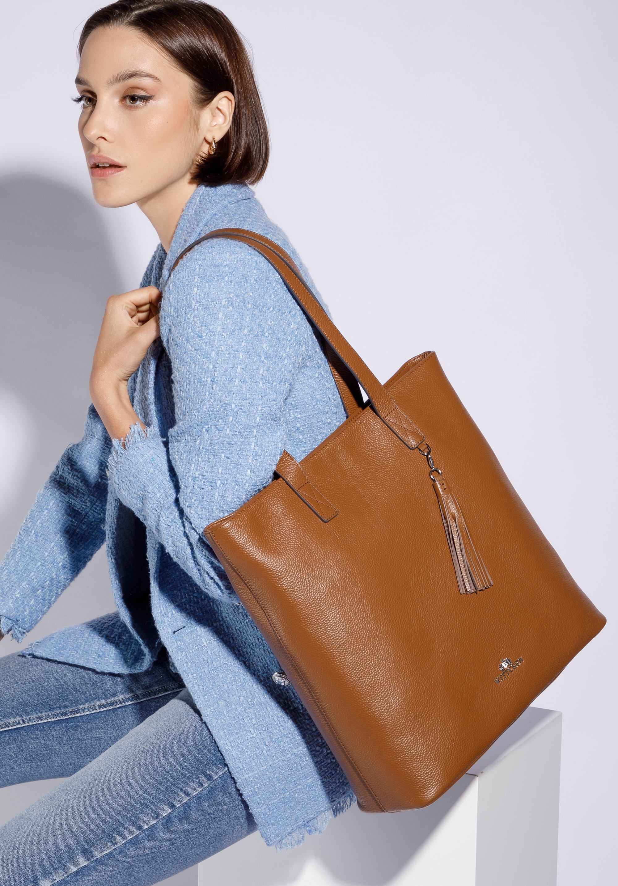 Shopper-Tasche aus Leder mit Quaste