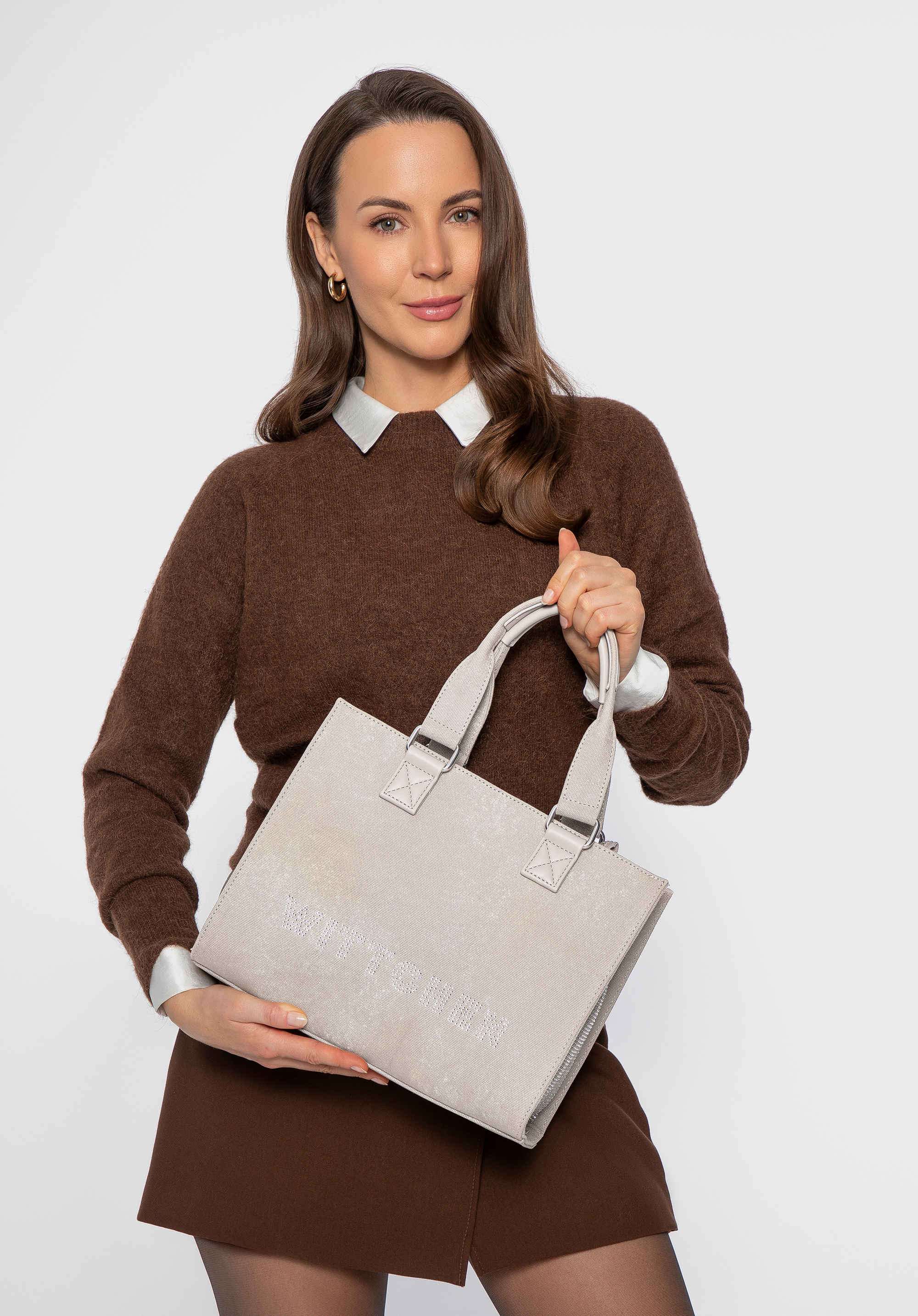 Damenhandtasche mit Strass-Details, hellgrau, 101-4Y-717-8, Bild 1