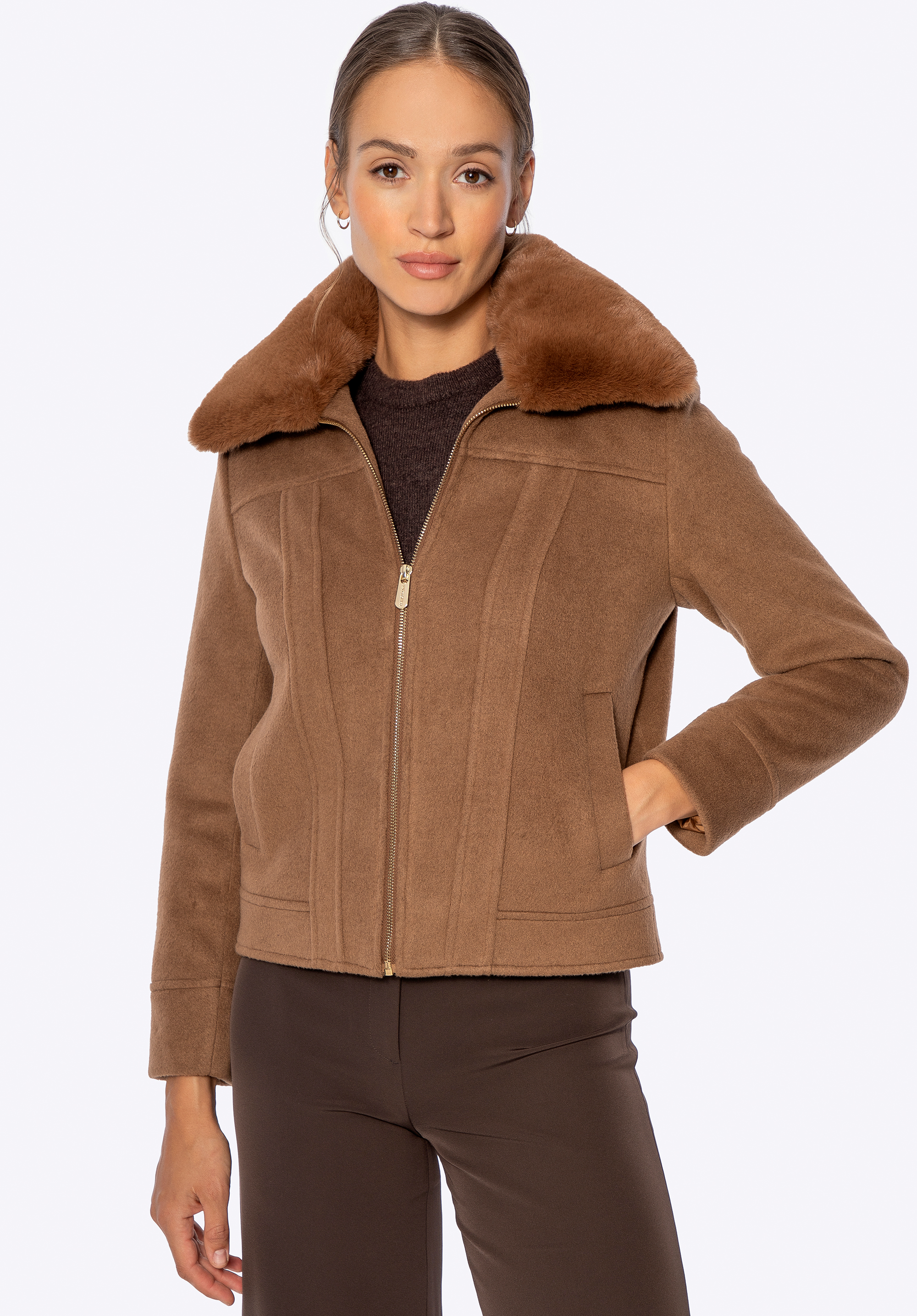 Krátká bunda s odnímatelným límcem z umělé kožešiny, hnědá, 101-9X-300-5-XL, Obrázek 1