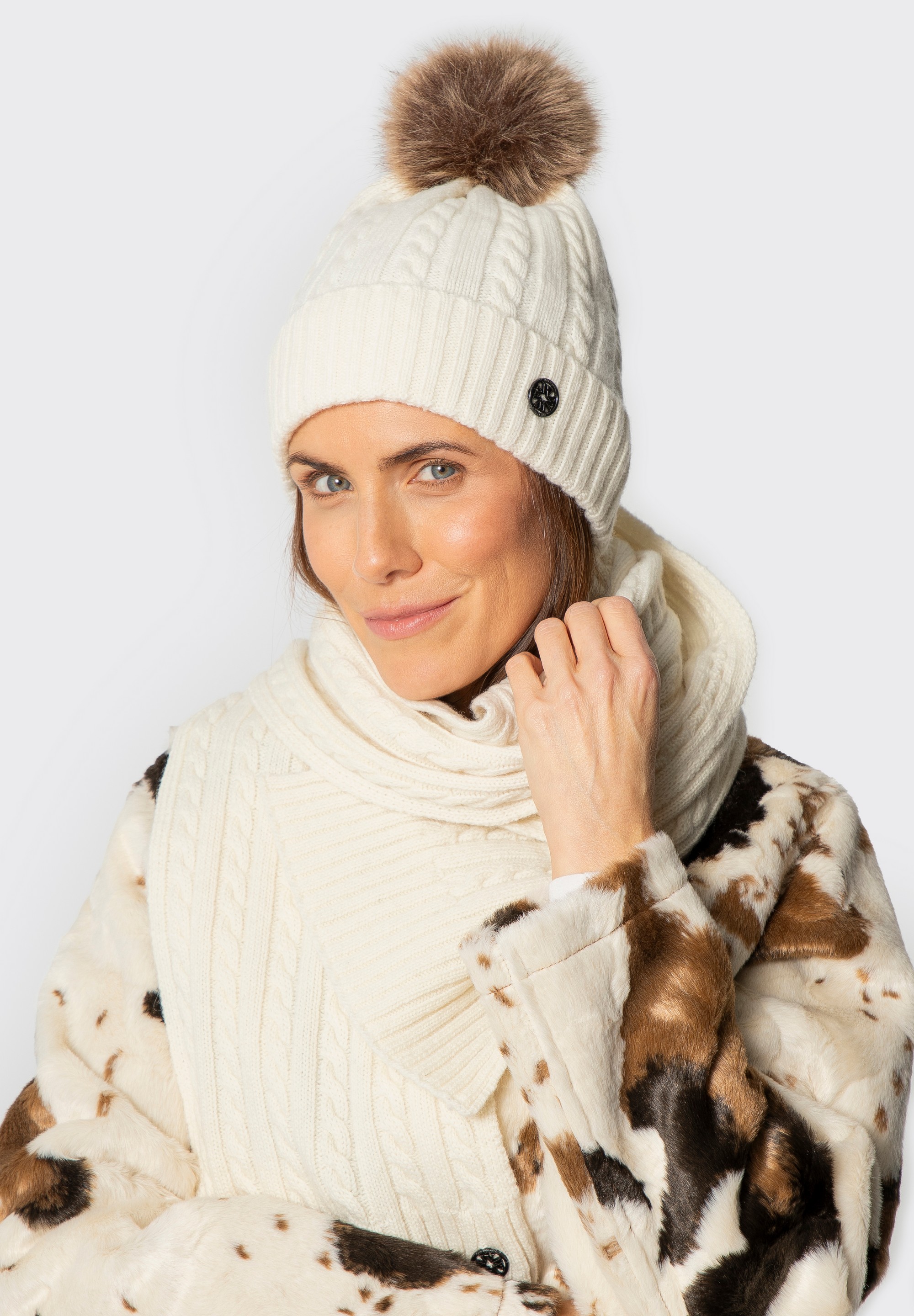 Dámská zimní souprava ze směsi vlny, krémová, 101-SF-500-0, Obrázek 1