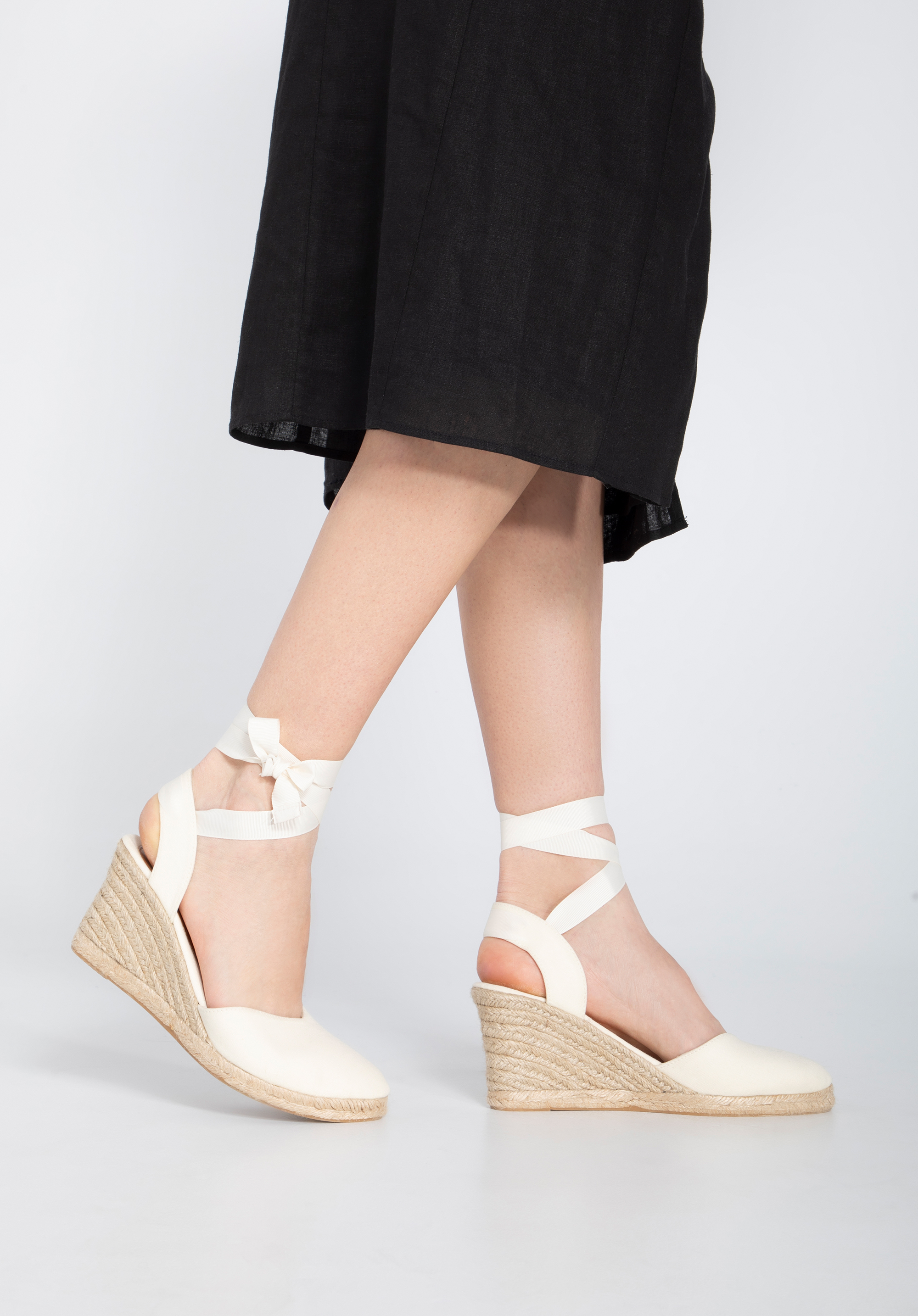 Dámske espadrilky s výrezom šnurovacie, krémová, 98-DP-801-1-35, Obrázok 1