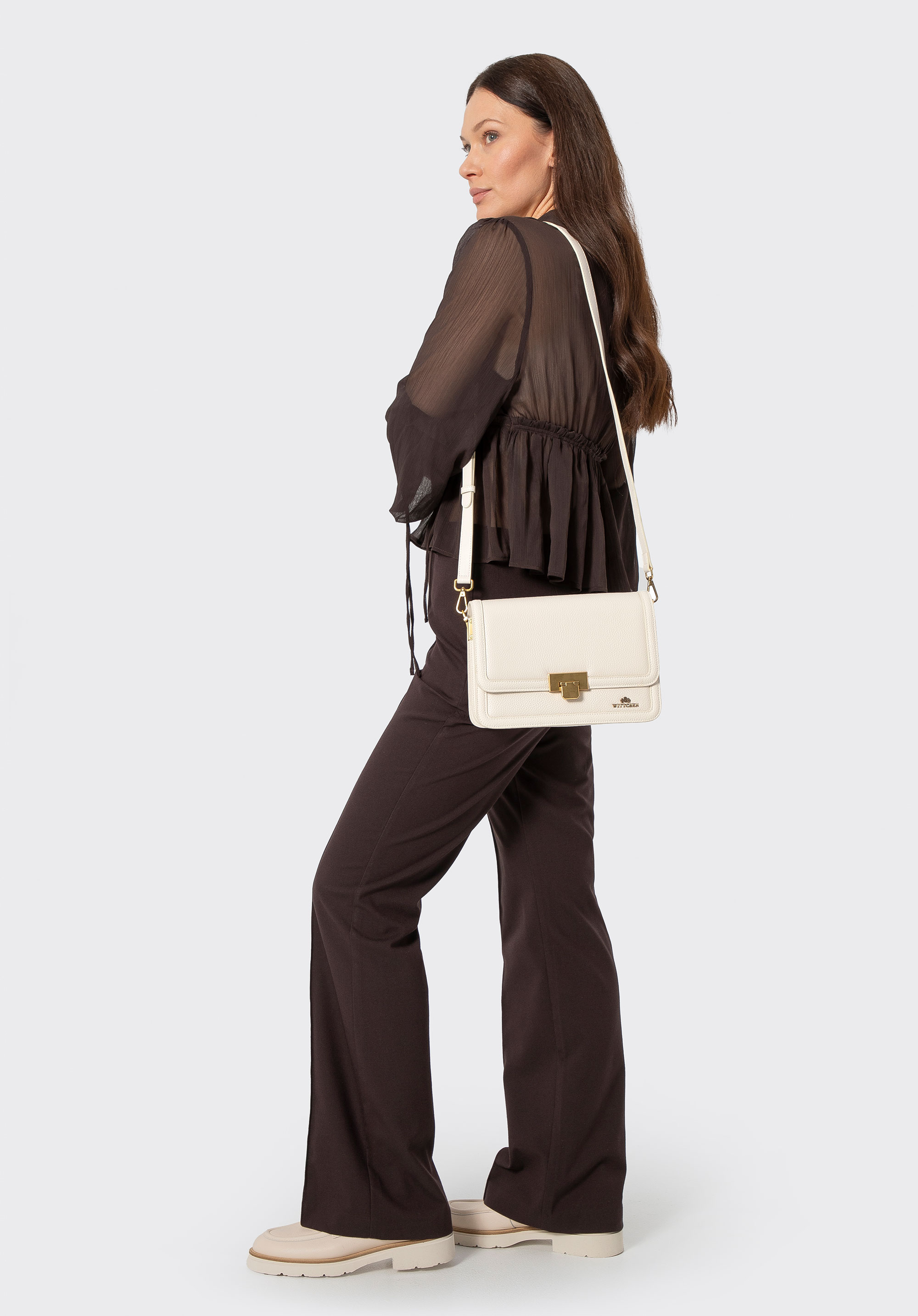 Kožená crossbody kabelka s řetízkovým popruhem přes rameno, krémová, 100-4E-206-0, Obrázek 1