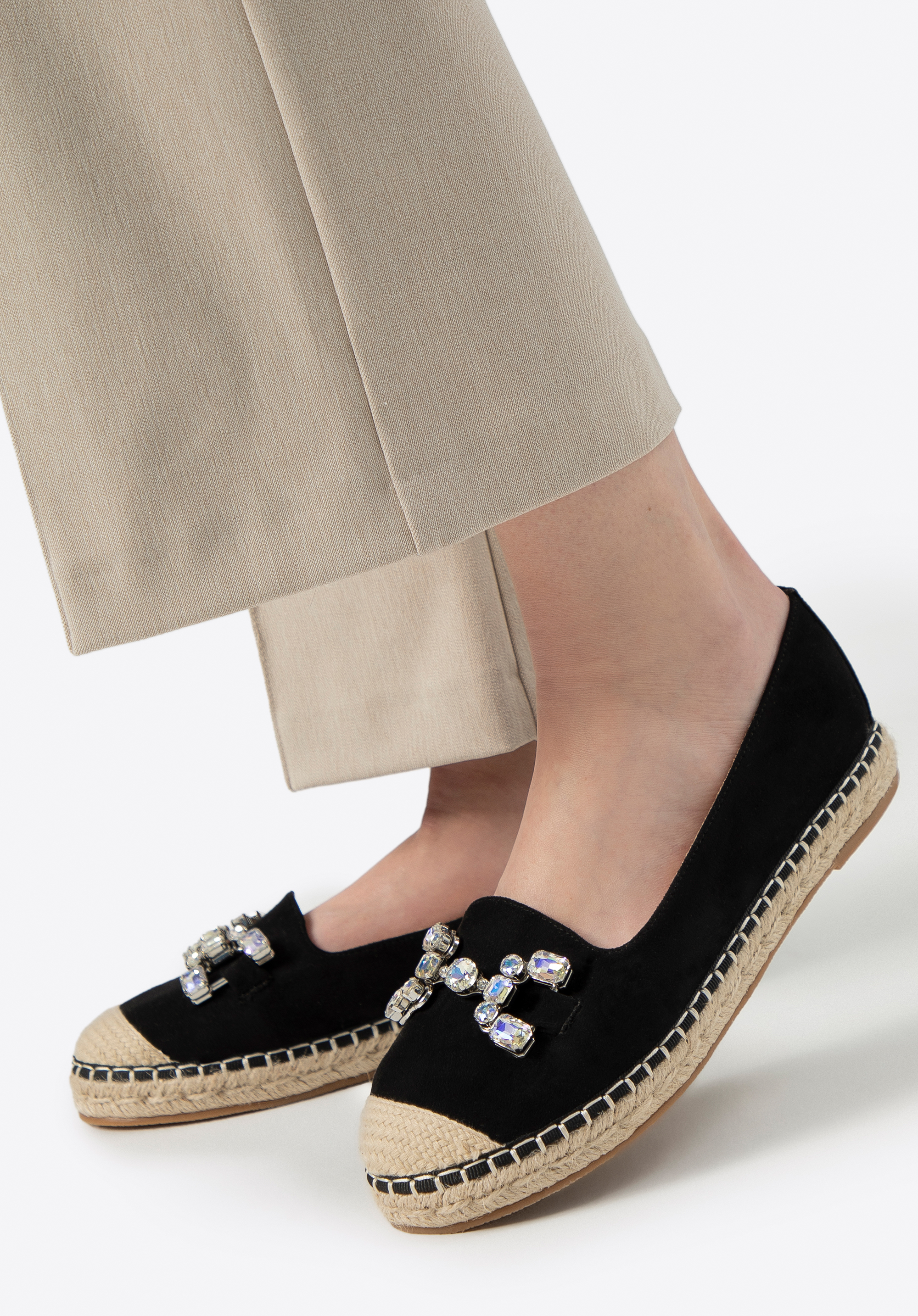 Espadrile de damă cu bijuterii negru-bej