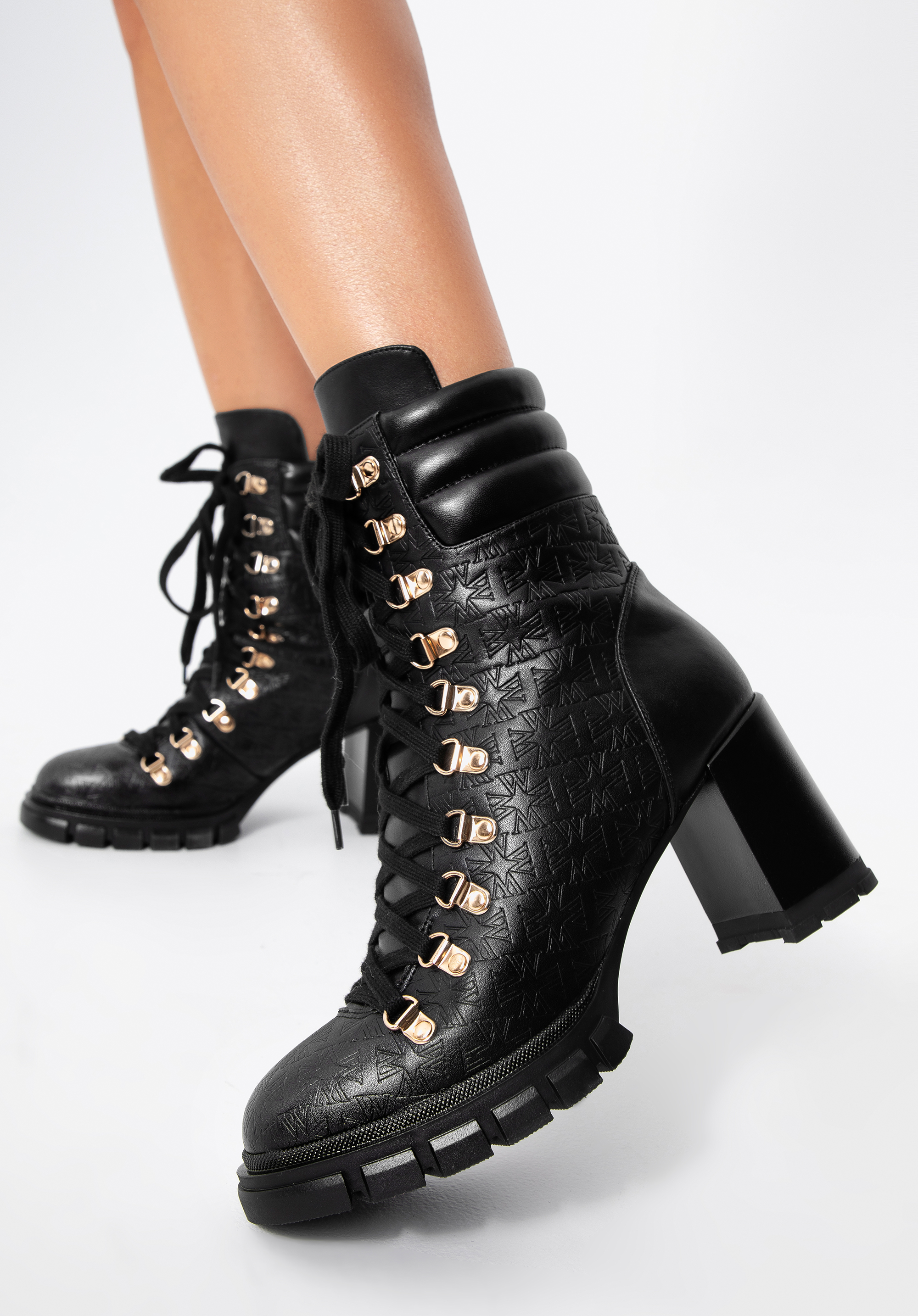Botine cu șireturi din piele cu monogramă