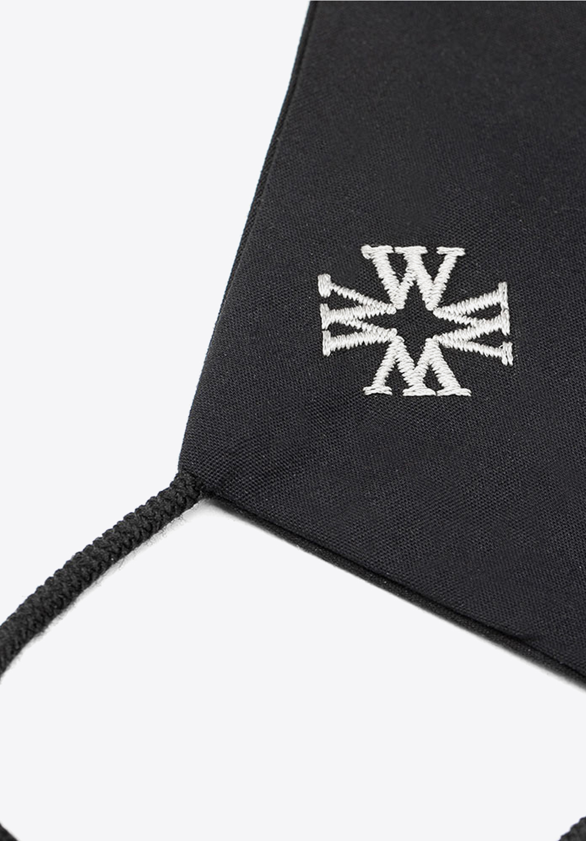 Mască din bumbac profilată cu monogramă albă, negru, MASECZKA-4M, Fotografie 1