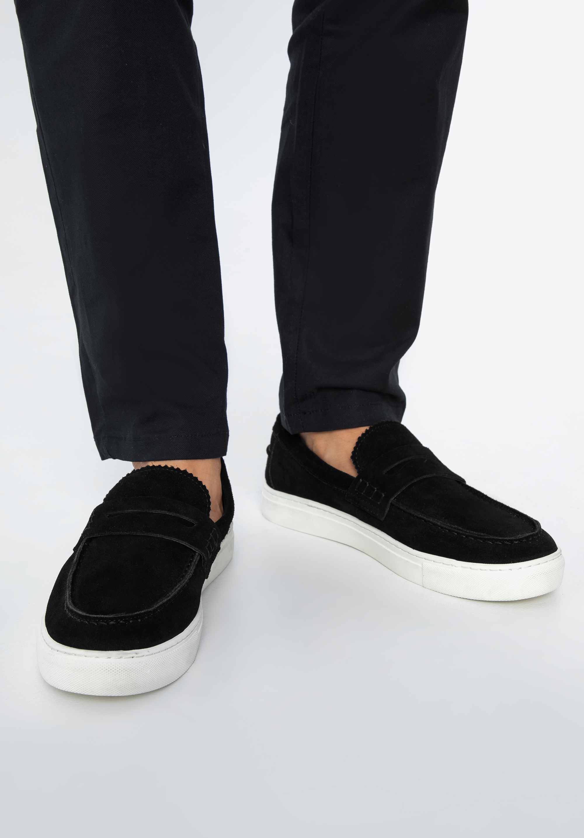 Mocasini bărbătești din piele de căprioară pe talpă groasă, negru, 96-M-517-1-44, Fotografie 1