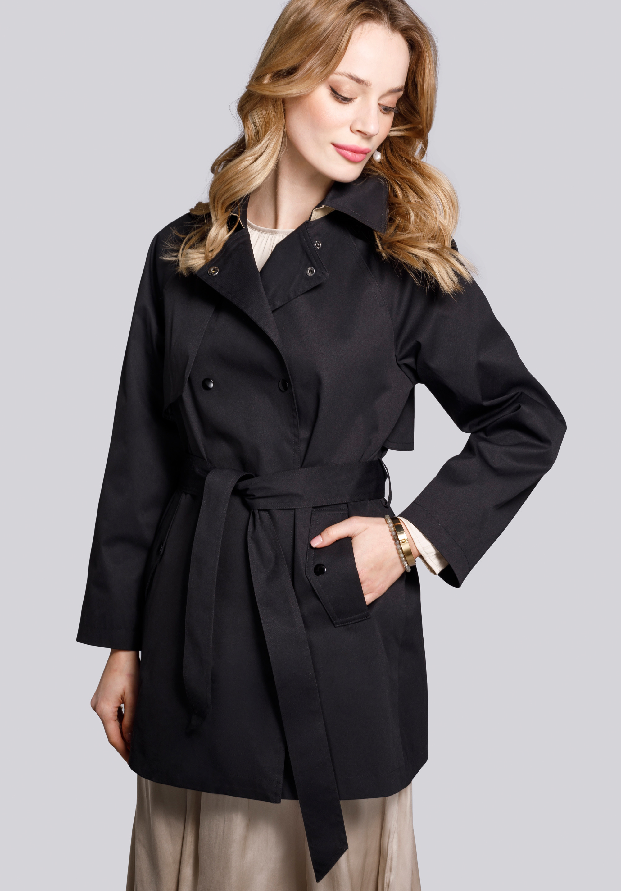 Trenci damă scurt cu două rânduri de nasturi, negru, 92-9N-400-1-XL, Fotografie 1