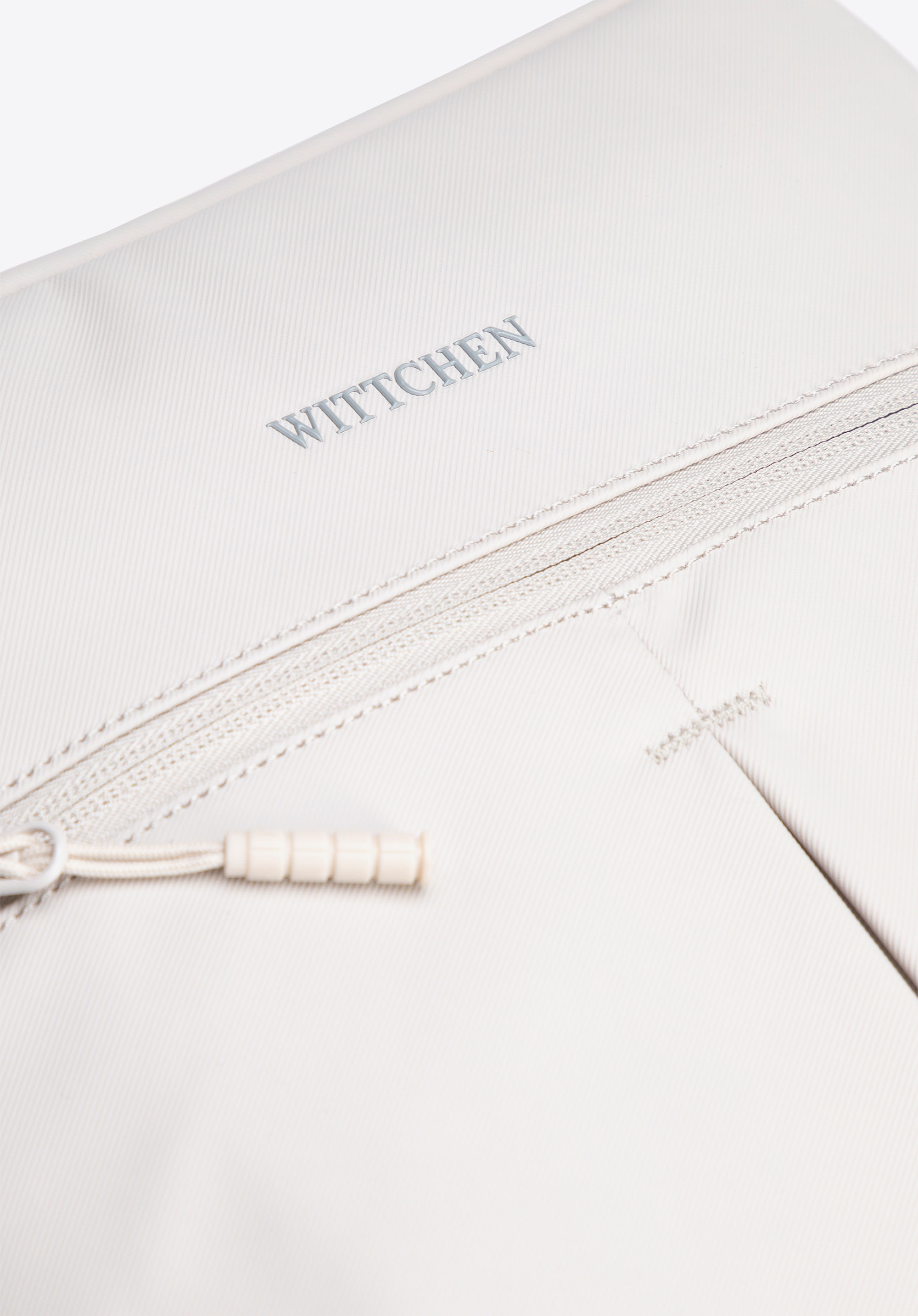 Laptoptasche für 15,6-Zoll-Laptops, nicht-gerade weiss, 102-3P-811-0, Bild 1