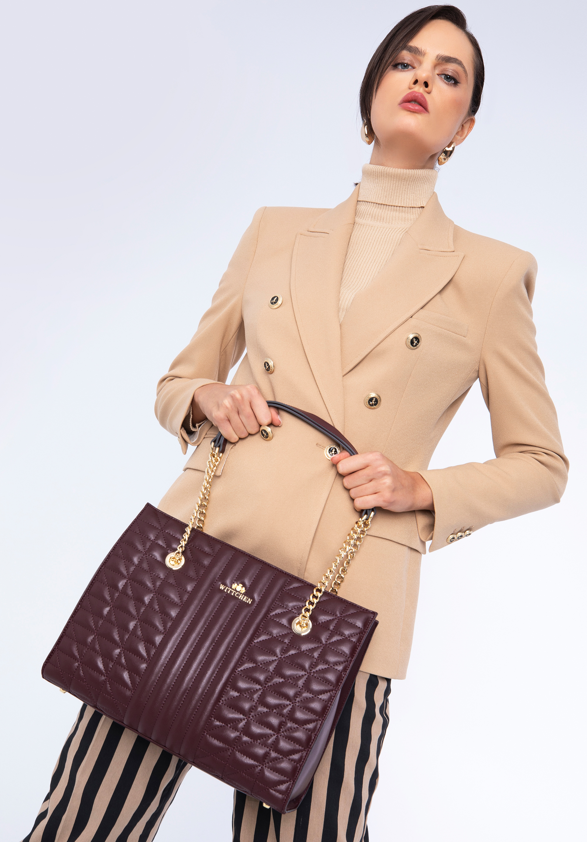 Shopper-Tasche aus gestepptem Leder an einer Kette, pflaumenlila, 97-4E-629-3, Bild 1