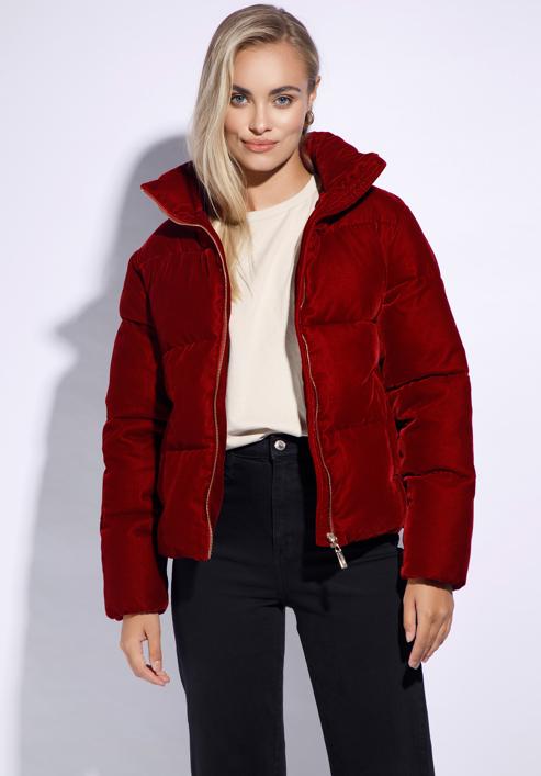 Női steppelt kabát ökovelúrból, piros, 95-9D-404-N-M, Fénykép 1