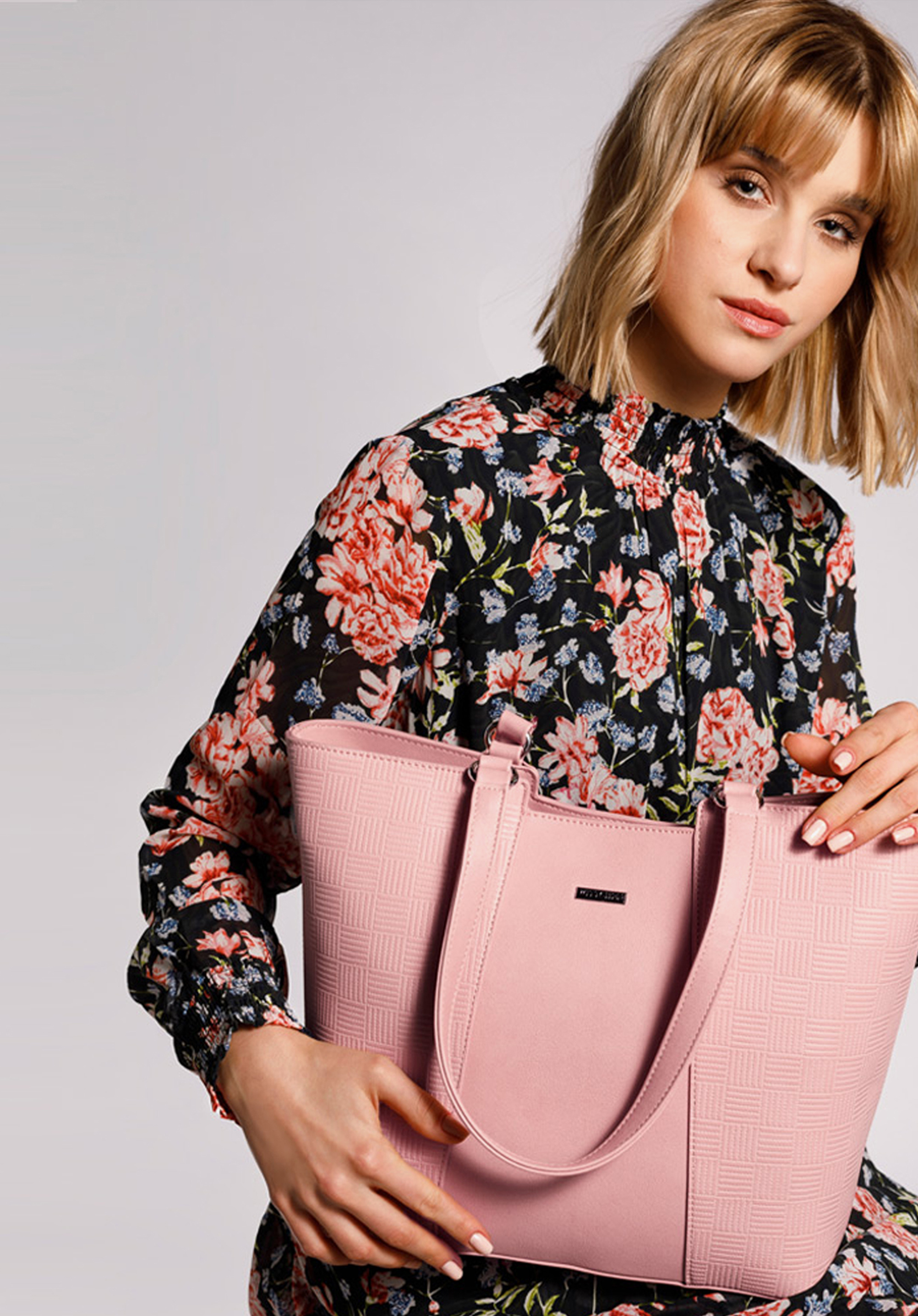 GROSSER SHOPPER IN TRAPEZFORM AUS KUNSTLEDER