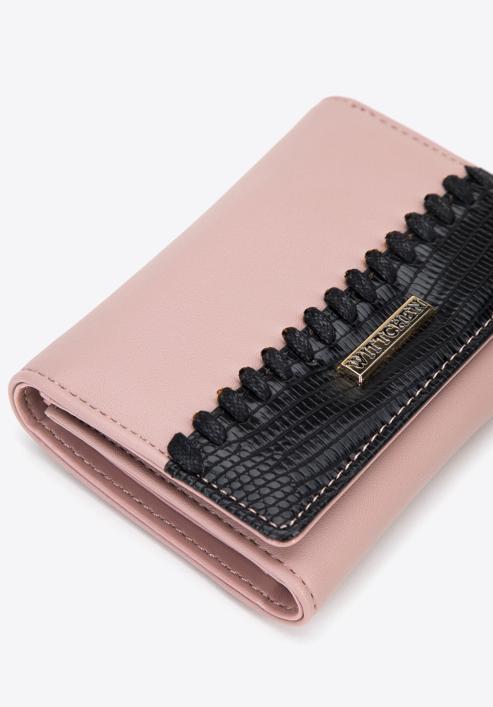 Geldbörse für Damen aus Öko-Leder mit dekorativem Einsatz und Riemen, rosa-schwarz, 95-1Y-525-1, Bild 4