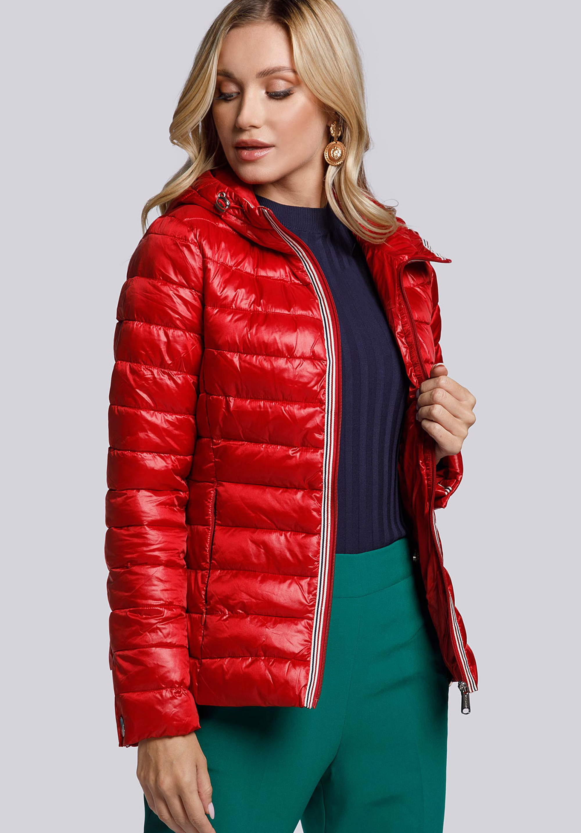 Damen-Steppjacke mit Kapuze