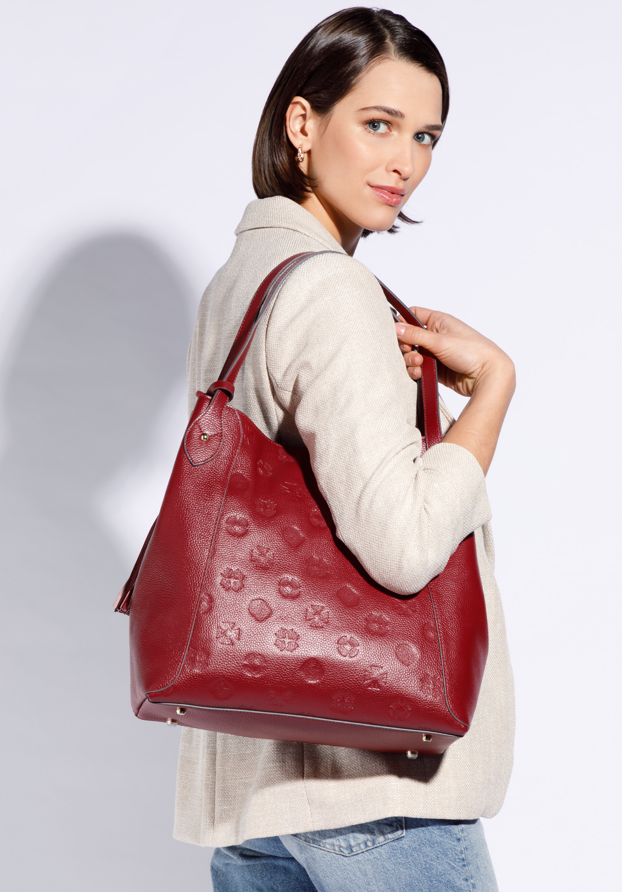 Beuteltasche aus Leder mit Monogramm und Quaste, rot, 96-4E-607-3, Bild 1