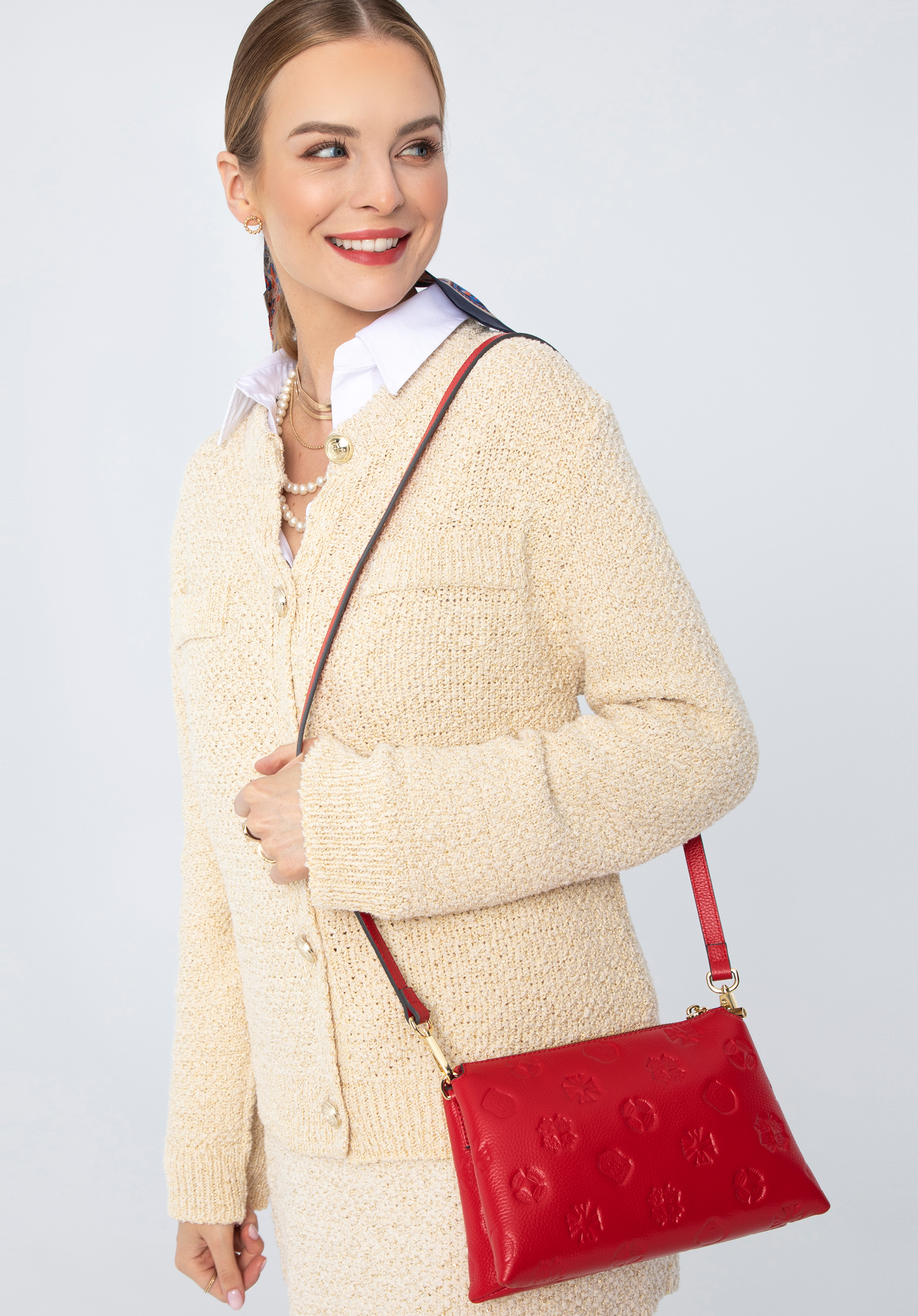 Minitasche aus Leder mit Monogrammprägung, rot, 97-4E-627-3, Bild 1