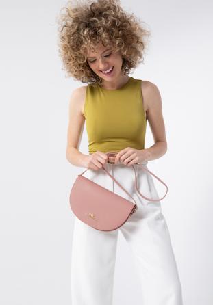 Női saddle bag szabású kézitáska szemcsézett bőrrel, rózsaszín, 29-4E-022-P, Fénykép 1