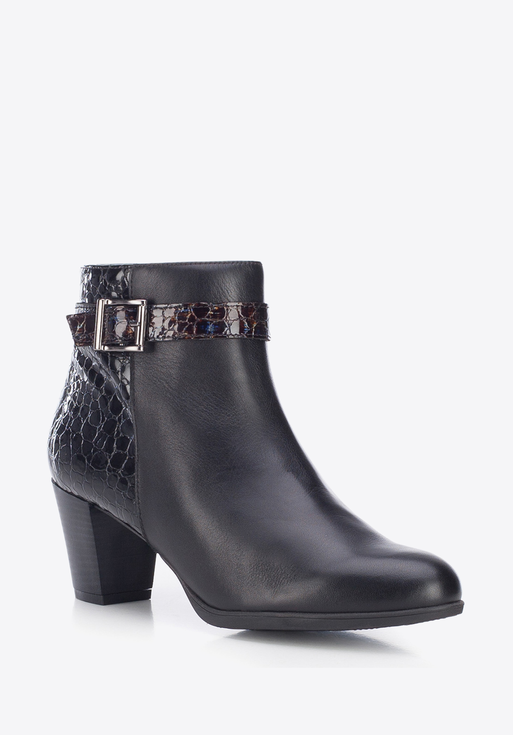 ABSATZSTIEFELETTE