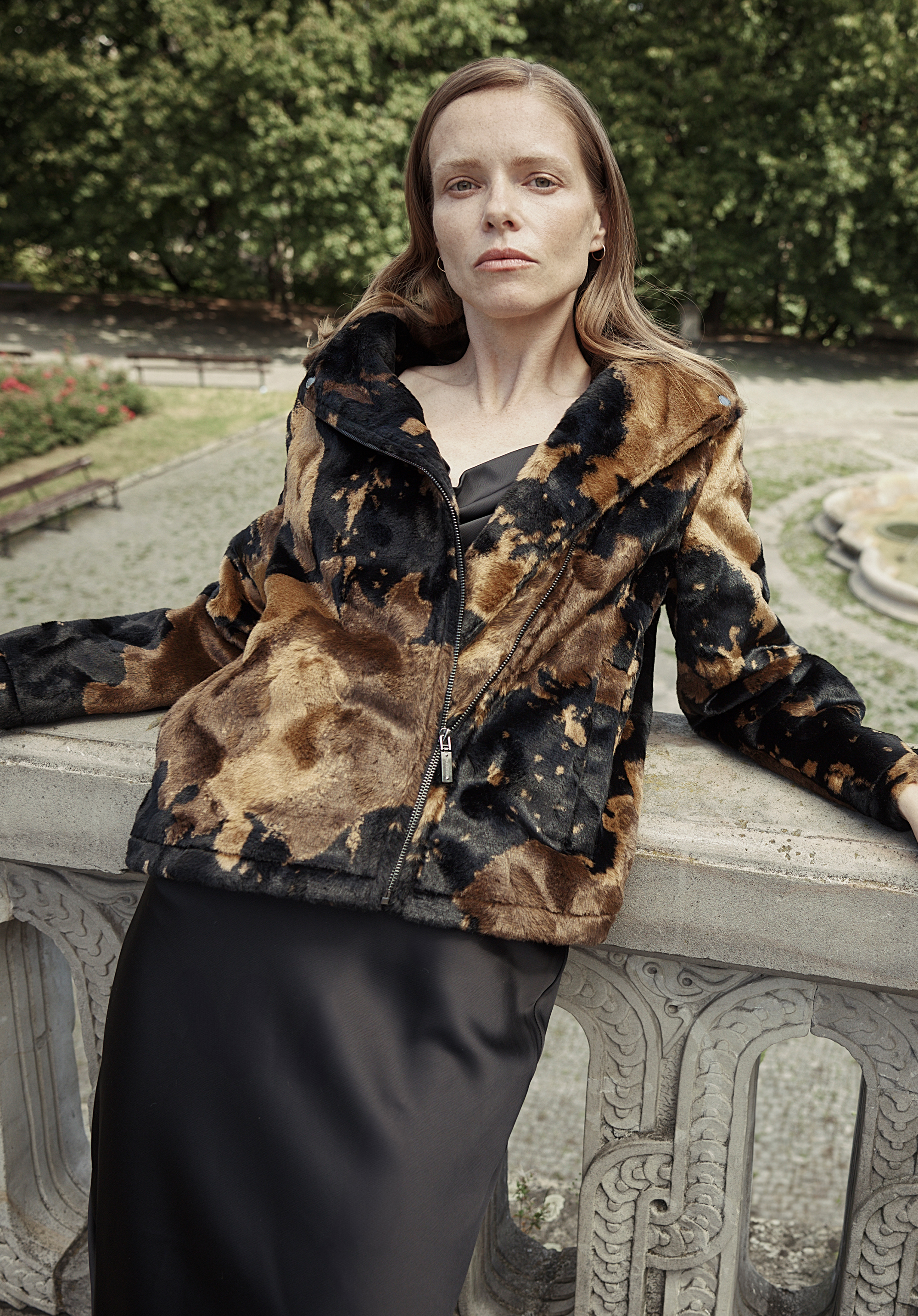 Damenjacke mit Kuh-Print, schwarz-braun, 101-9W-902-1-M, Bild 1