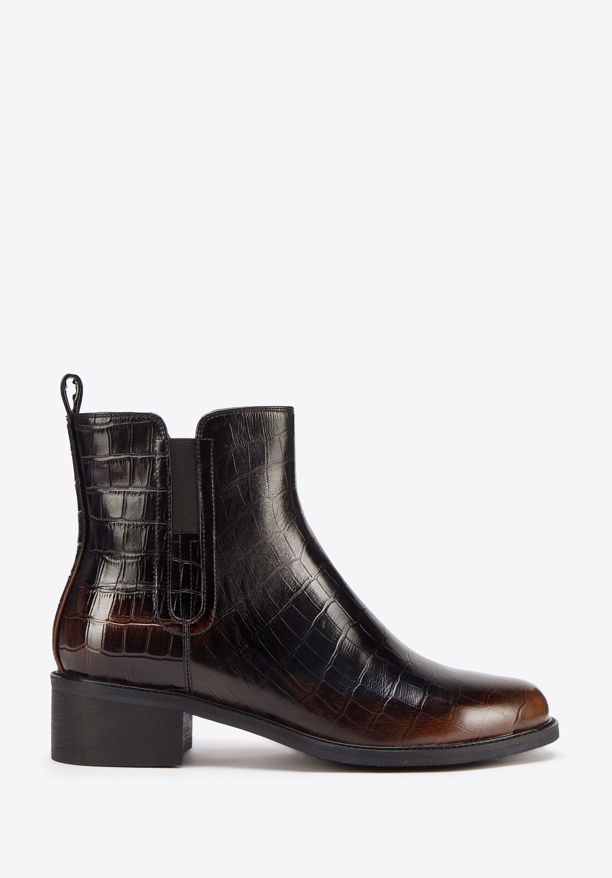 Stiefelette aus Kroko-Leder mit Reißverschluss