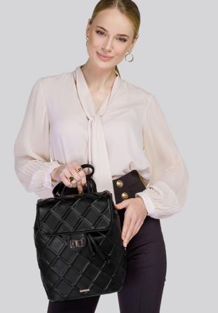 Damen-Rucksack aus Ökoleder mit geprägtem Waffelmuster, schwarz, 94-4Y-622-1, Bild 1