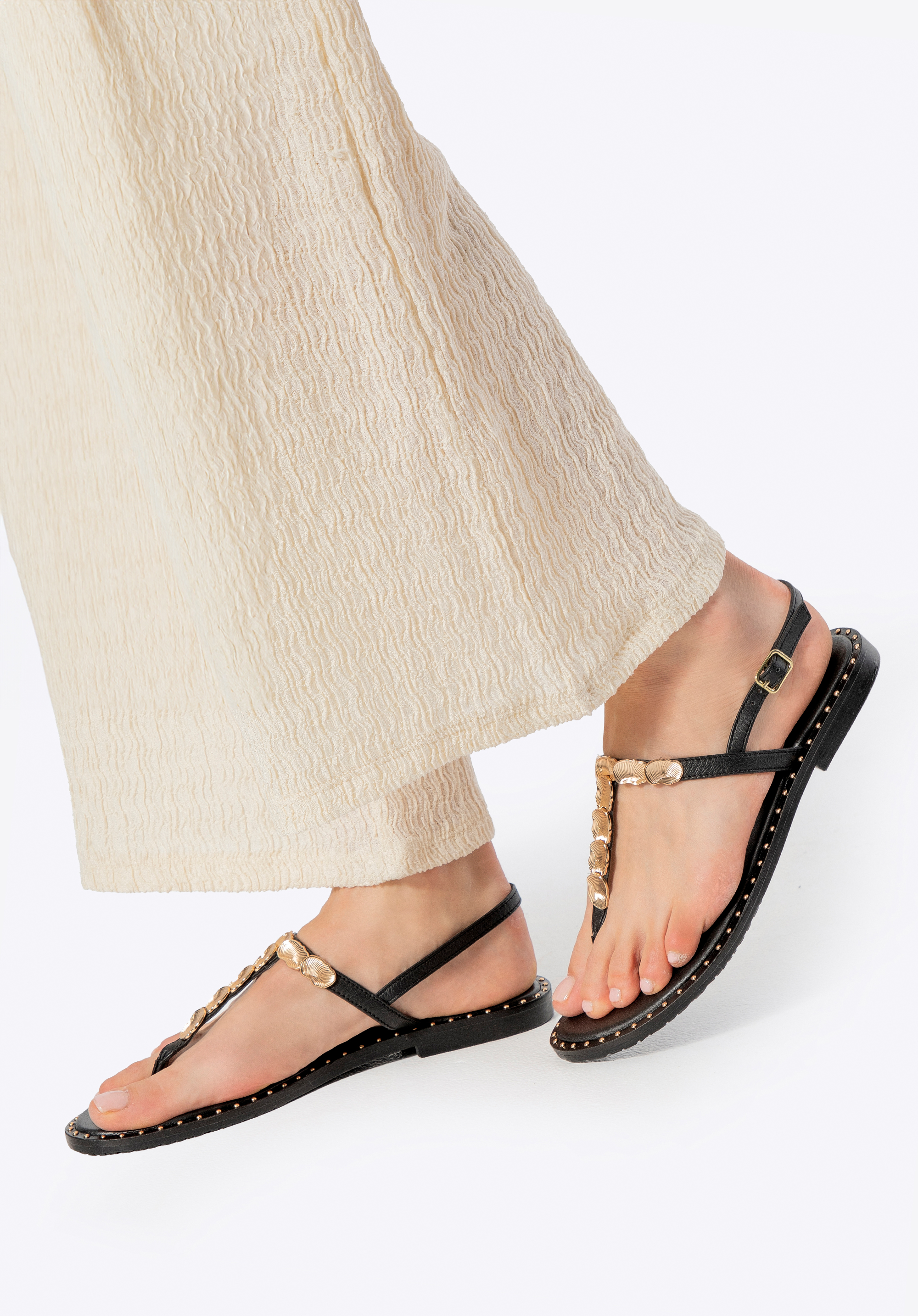 Damen-Zehenstegsandalen aus Leder mit Verzierungen, schwarz, 100-D-703-1-40, Bild 1