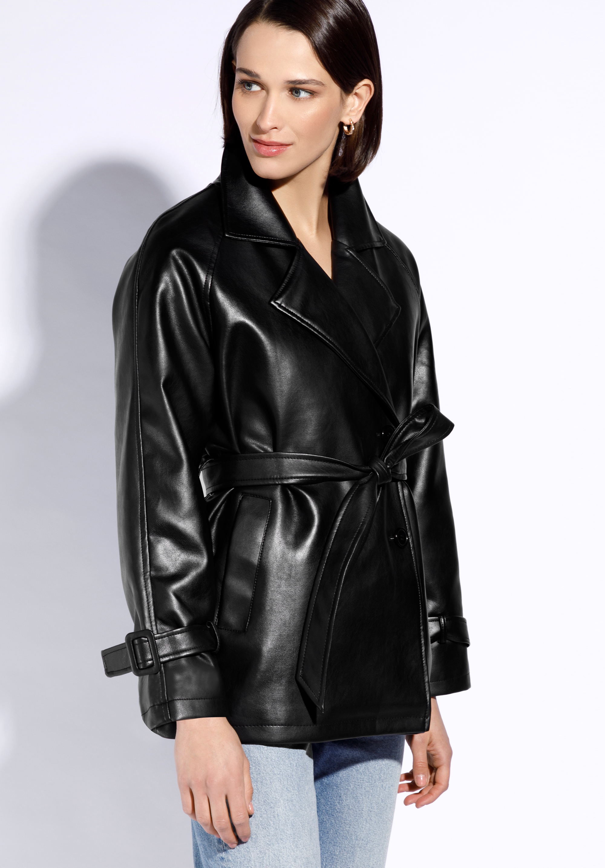 Damenjacke aus Öko-Leder mit Gürtel