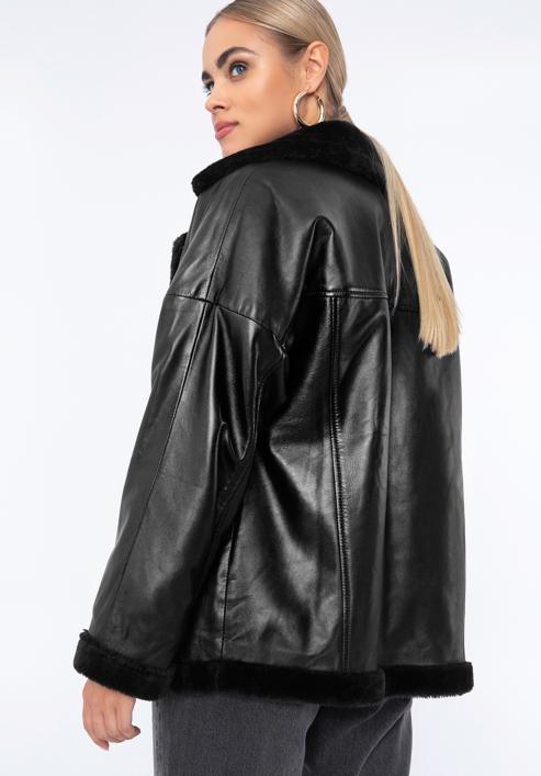 Damenjacke aus Leder mit Kunstpelz - Oversize, schwarz, 97-09-800-1-S, Bild 5