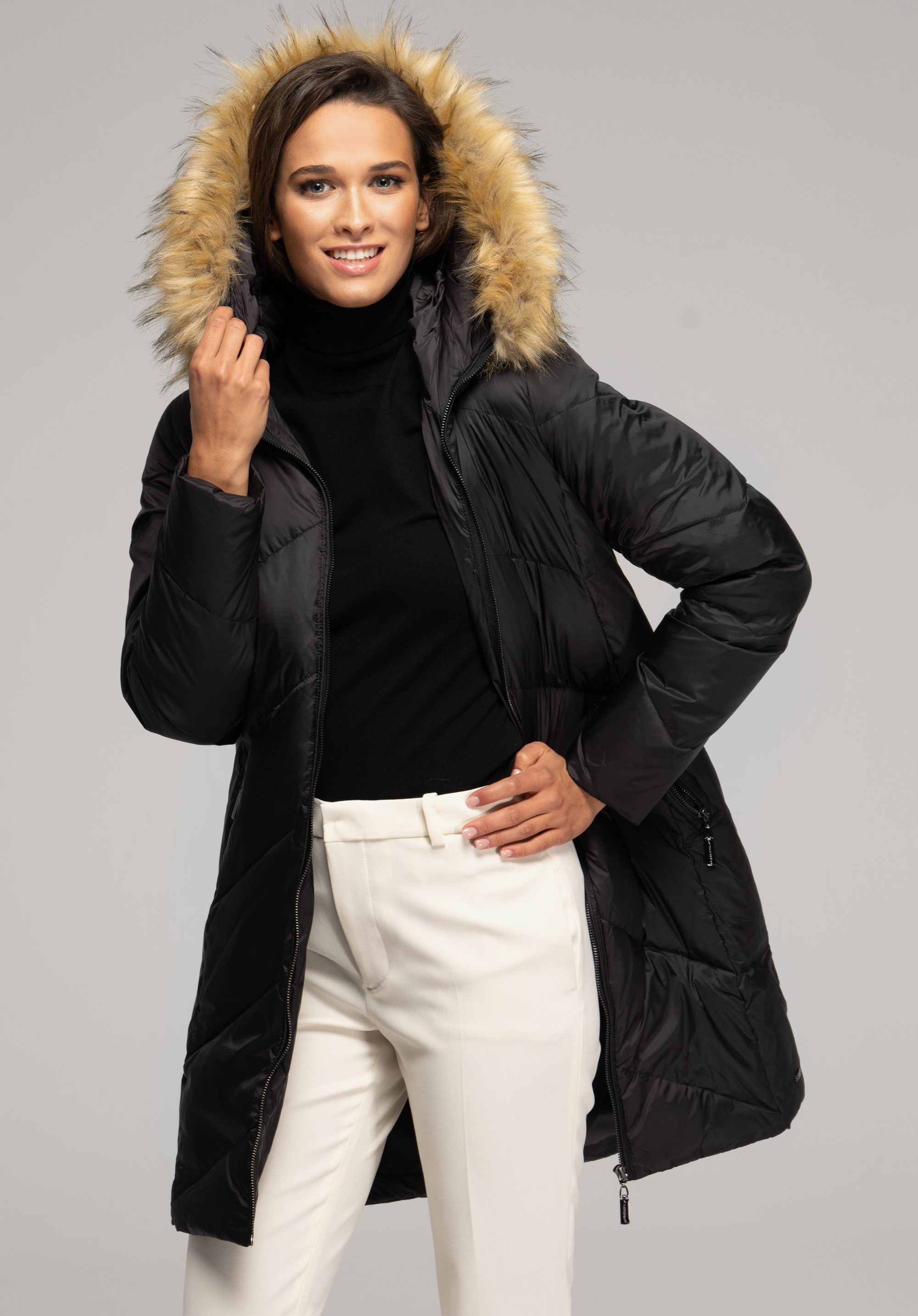 DAUNENJACKE FÜR DAMEN MIT KAPUZE, schwarz, 91-9D-401-1-M, Bild 1