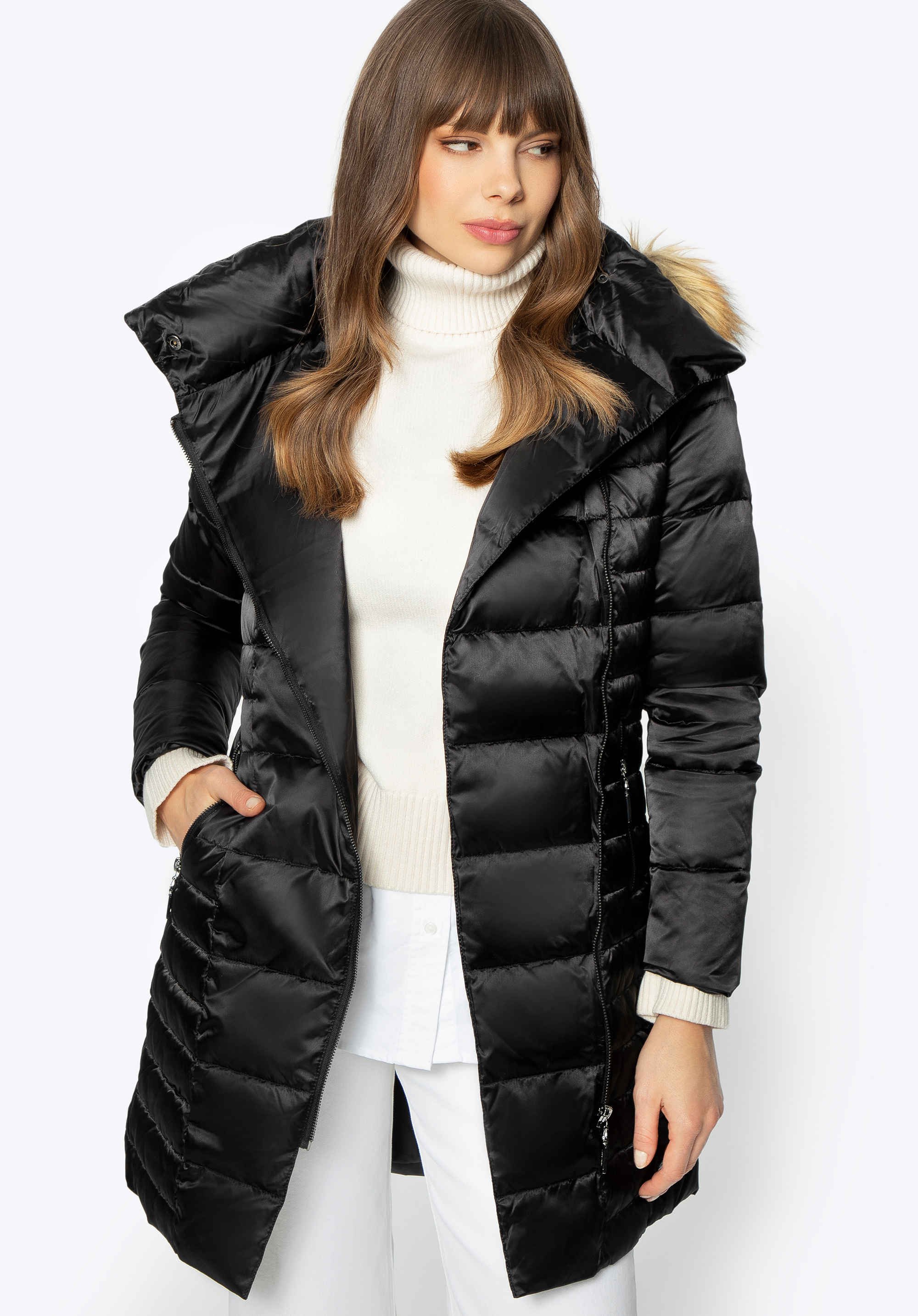 Daunenmantel für Damen mit asymmetrischem Verschluss, schwarz, 95-9D-403-1-S, Bild 1