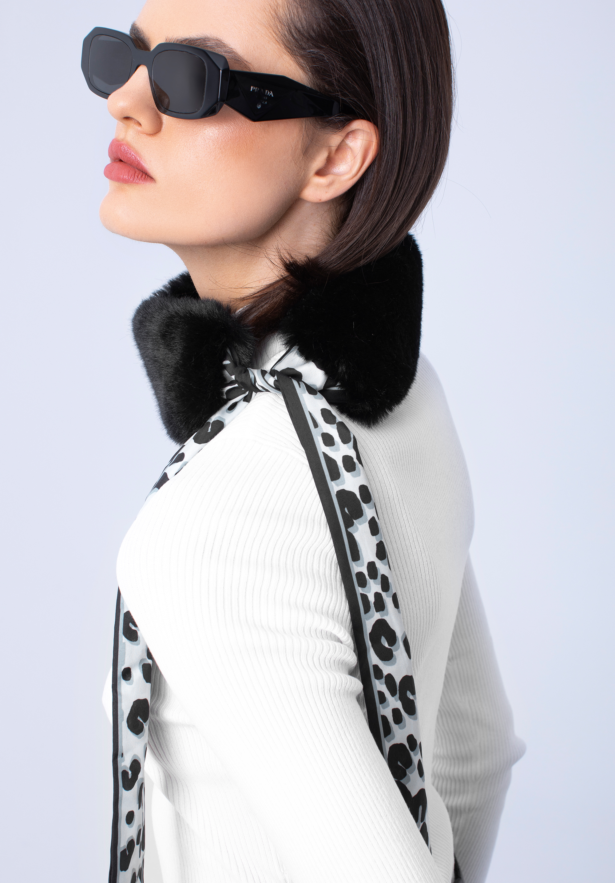 Kunstpelzschal für Damen, schwarz-grau, 97-7F-003-01, Bild 1