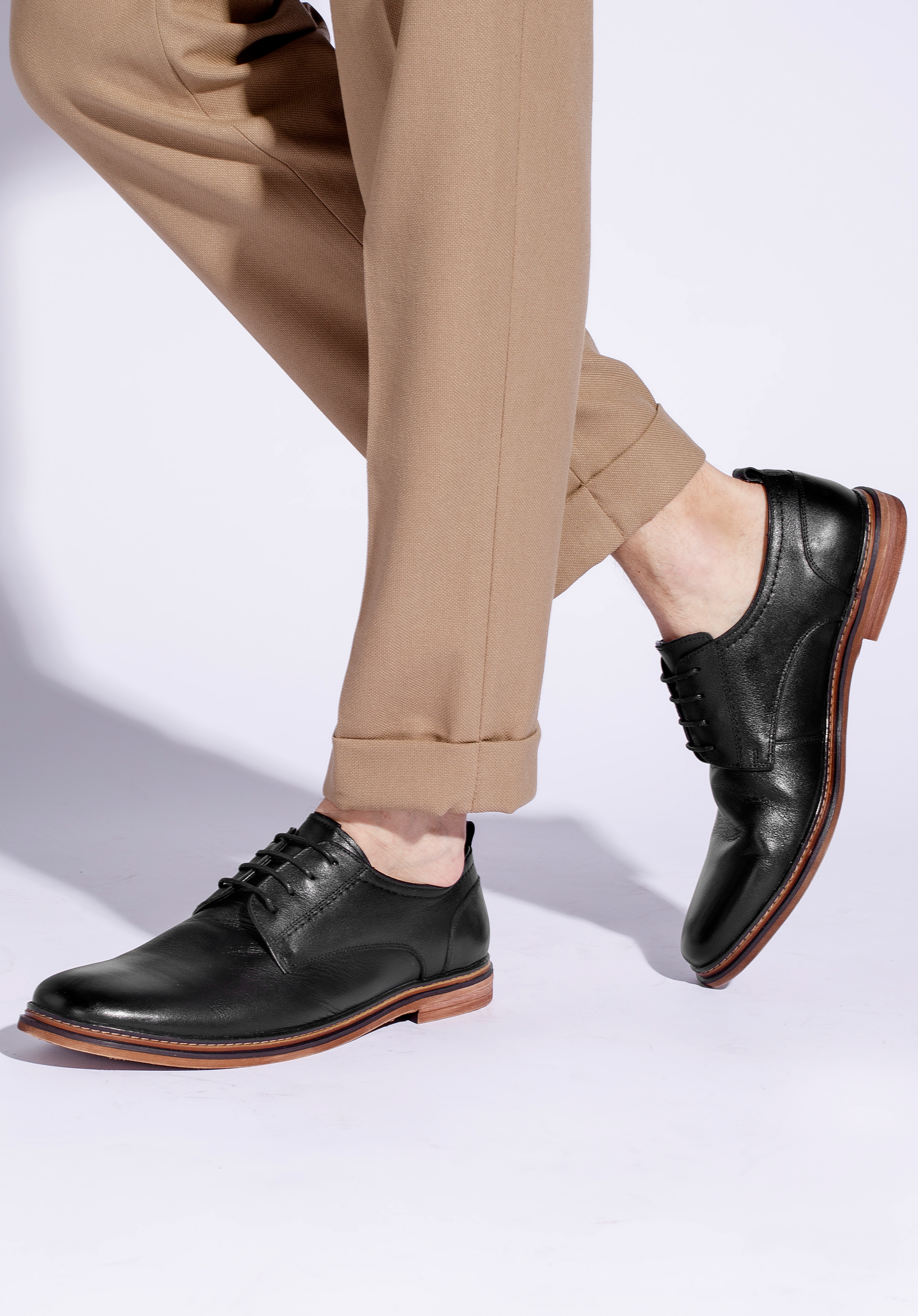 Halbschuhe aus Leder im Retro-Still, schwarz, 94-M-519-1-40, Bild 1