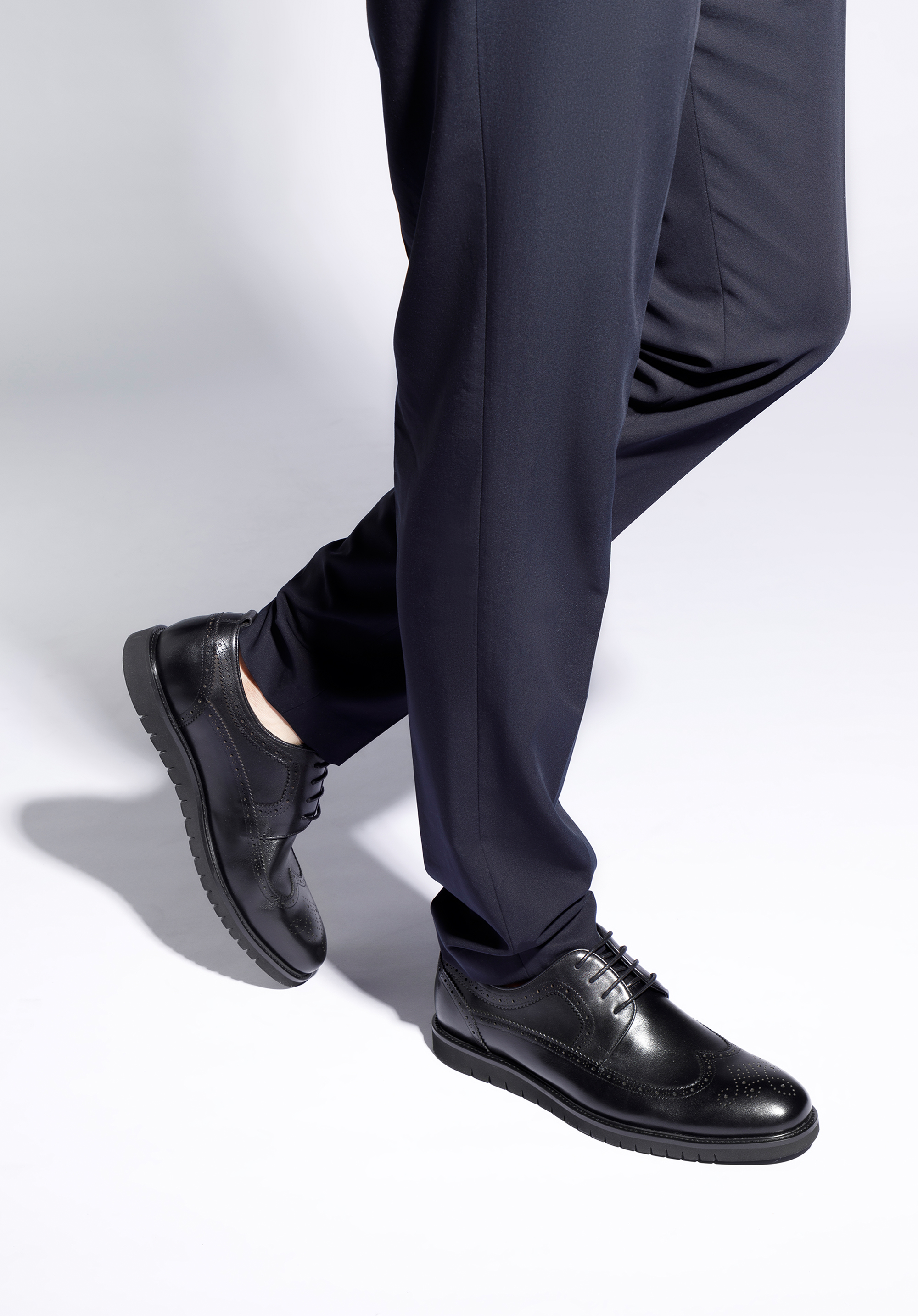 Herren-Lederbrogues mit leichter Sohle, schwarz, 96-M-501-1-40, Bild 1