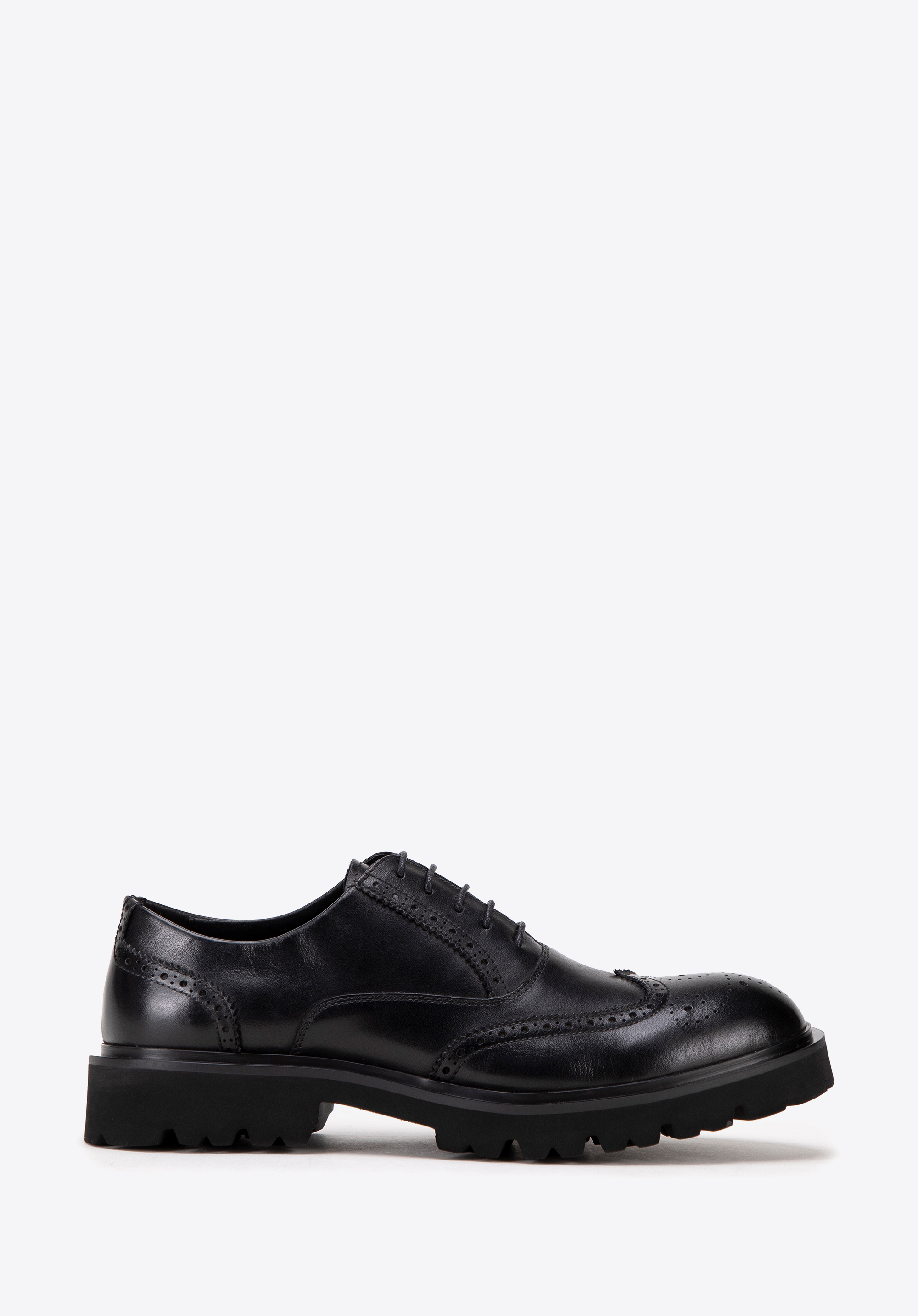 Herrenschuhe aus perforiertem Leder, schwarz, 99-M-700-1-45, Bild 1