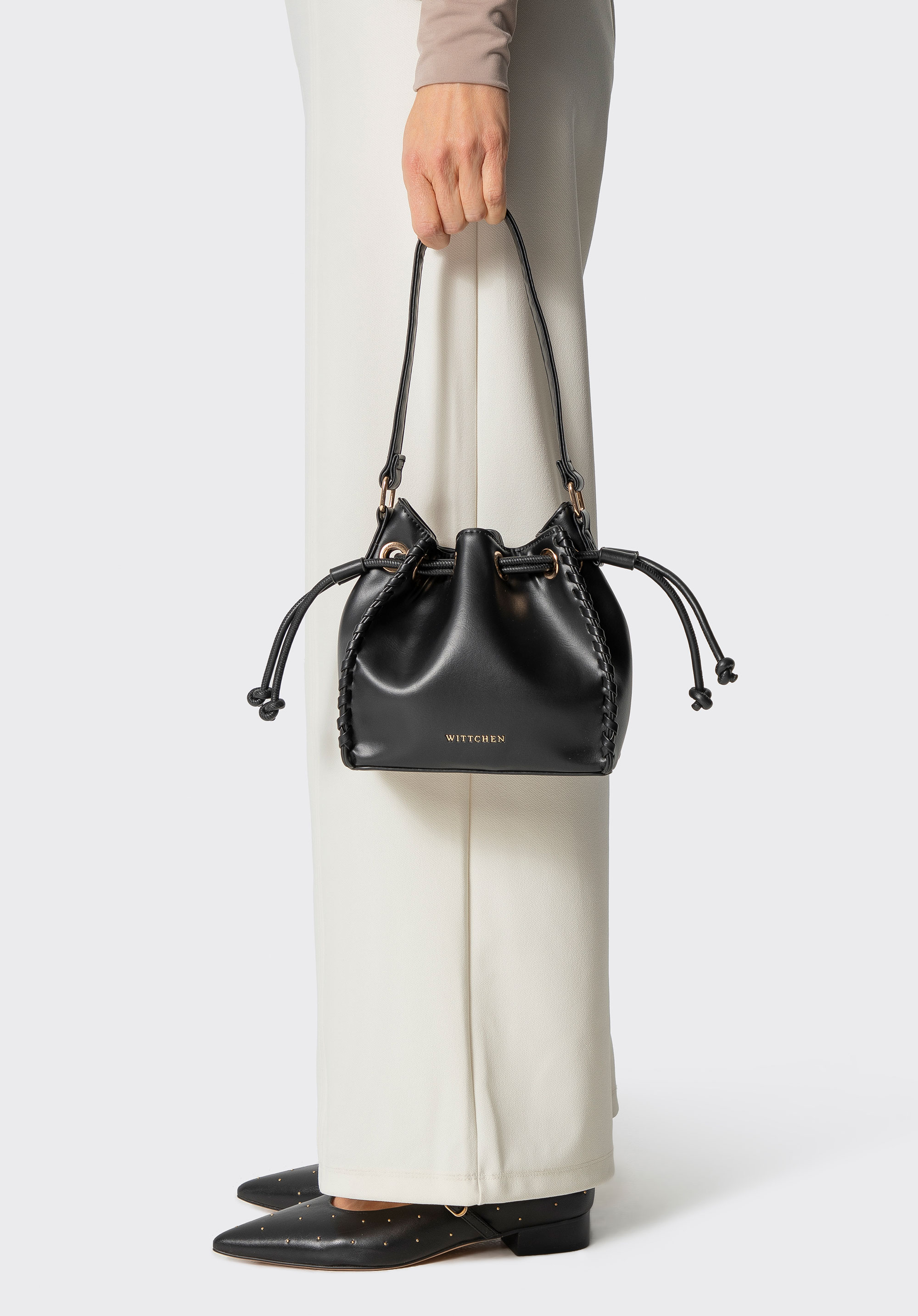 Hobo-Tasche aus Kunstleder mit dekorativen Flecht, schwarz, 101-4Y-402-1, Bild 1