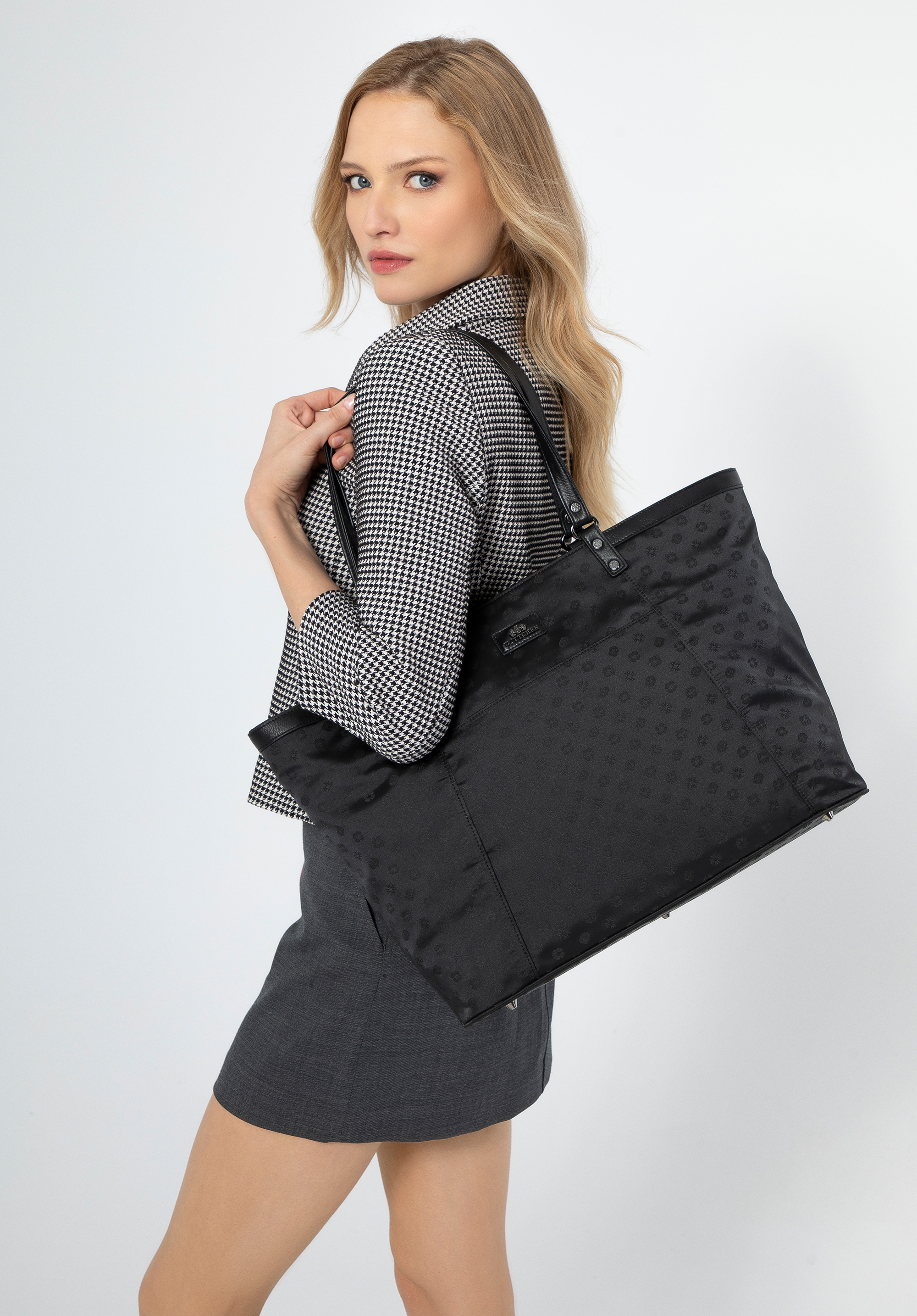 Jacquard-Shopper-Tasche mit Monogramm, schwarz, 98-4E-905-1, Bild 1