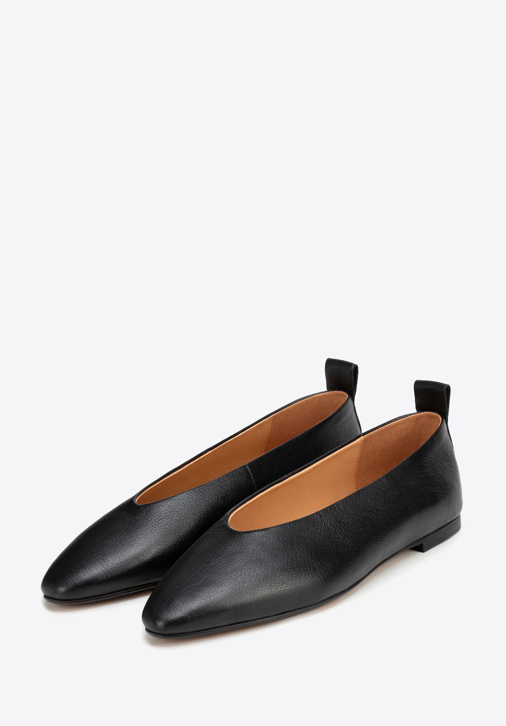 Klassische Ballerinas aus Leder, schwarz, 102-D-364-1-37, Bild 1