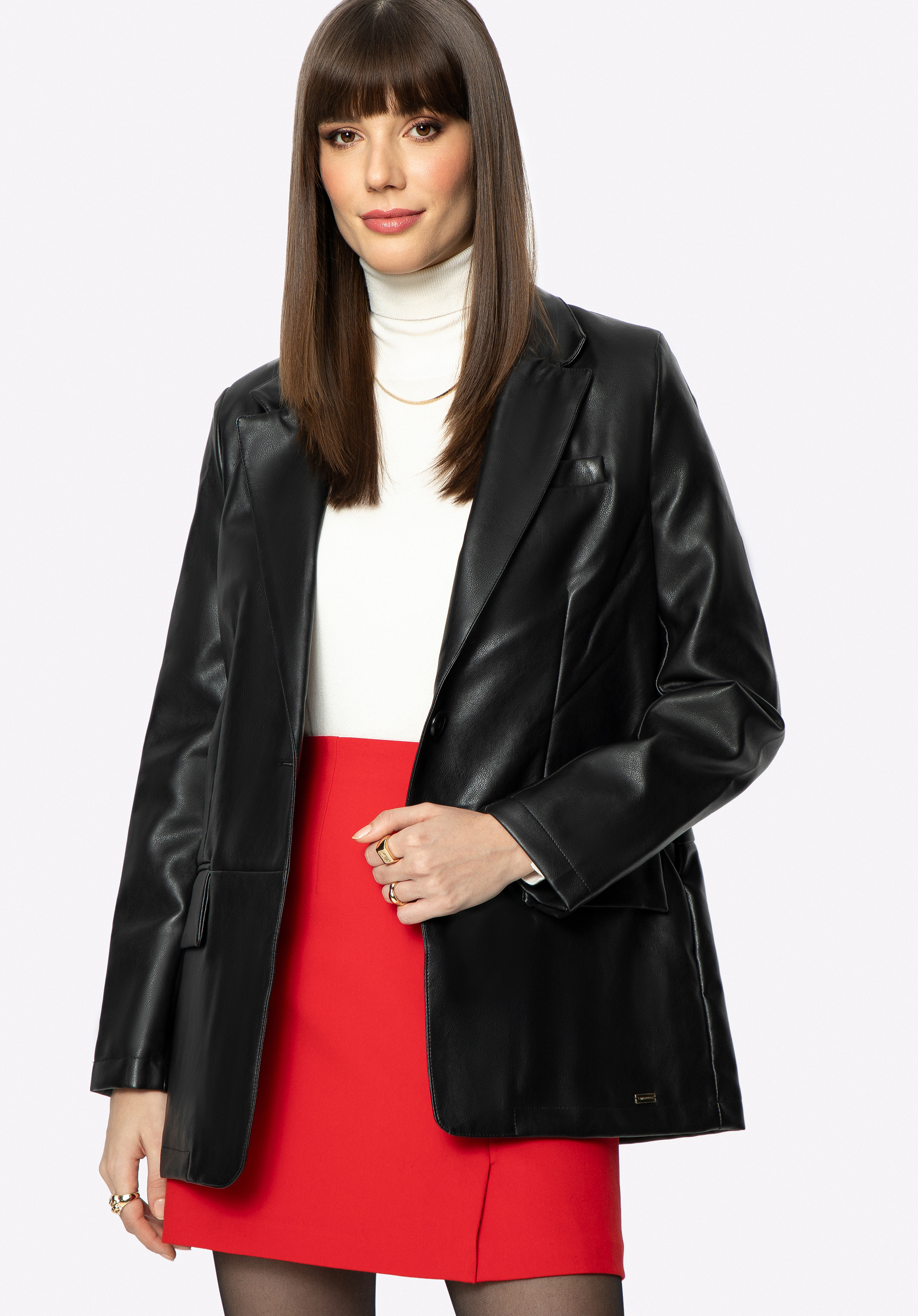 Klassischer Blazer für Damen aus Öko-Leder