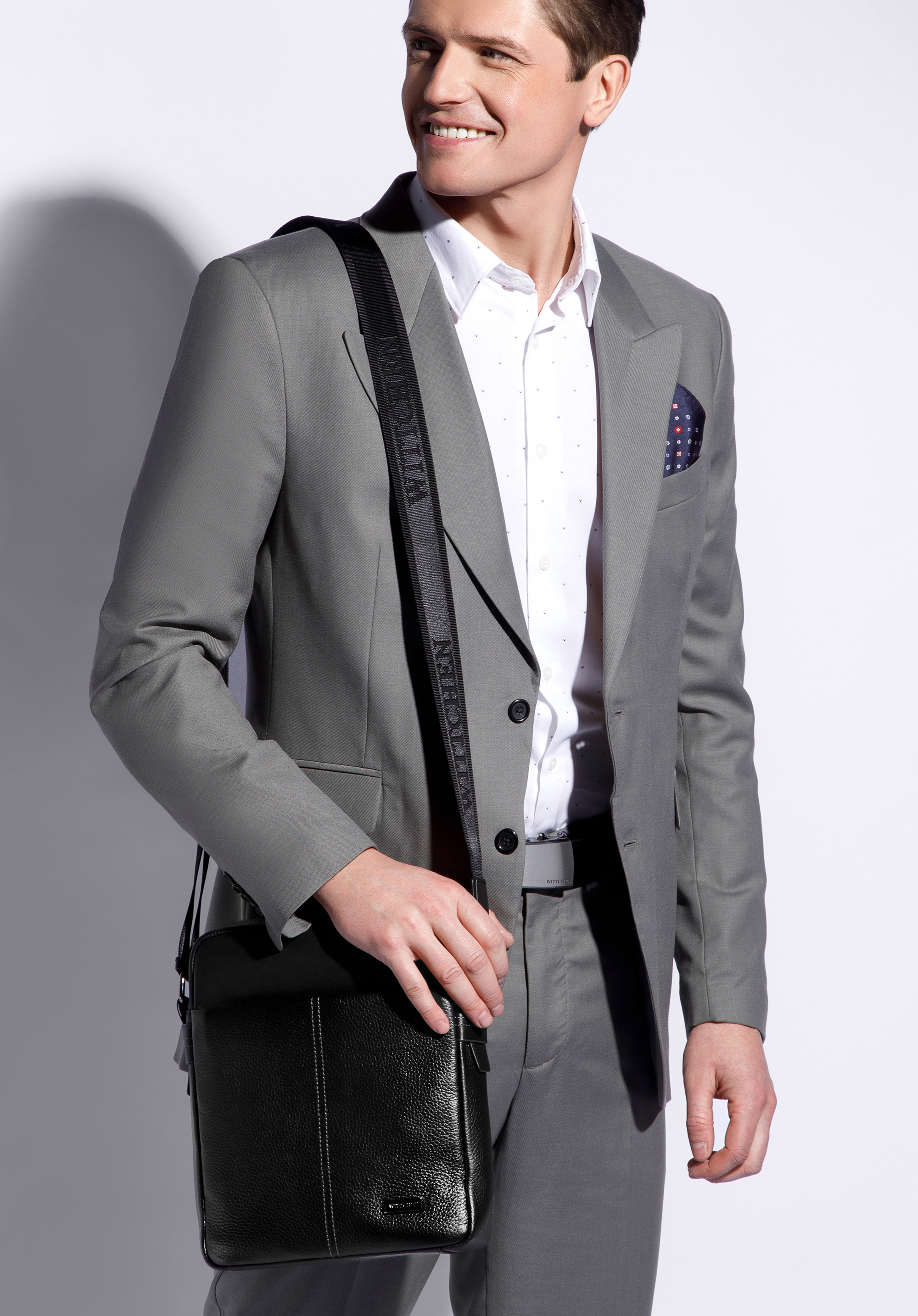 Kleine Umhängetasche aus Leder für Herren, schwarz, 96-4U-804-1, Bild 1