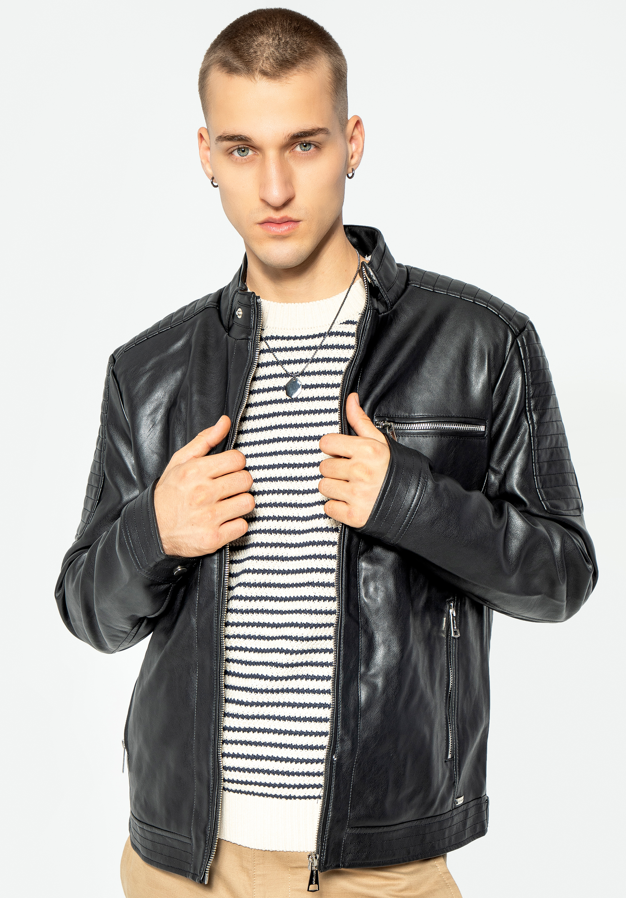 Herrenjacke aus Öko-Leder mit dekorativem Stehkragen, schwarz, 96-9P-151-1-M, Bild 1