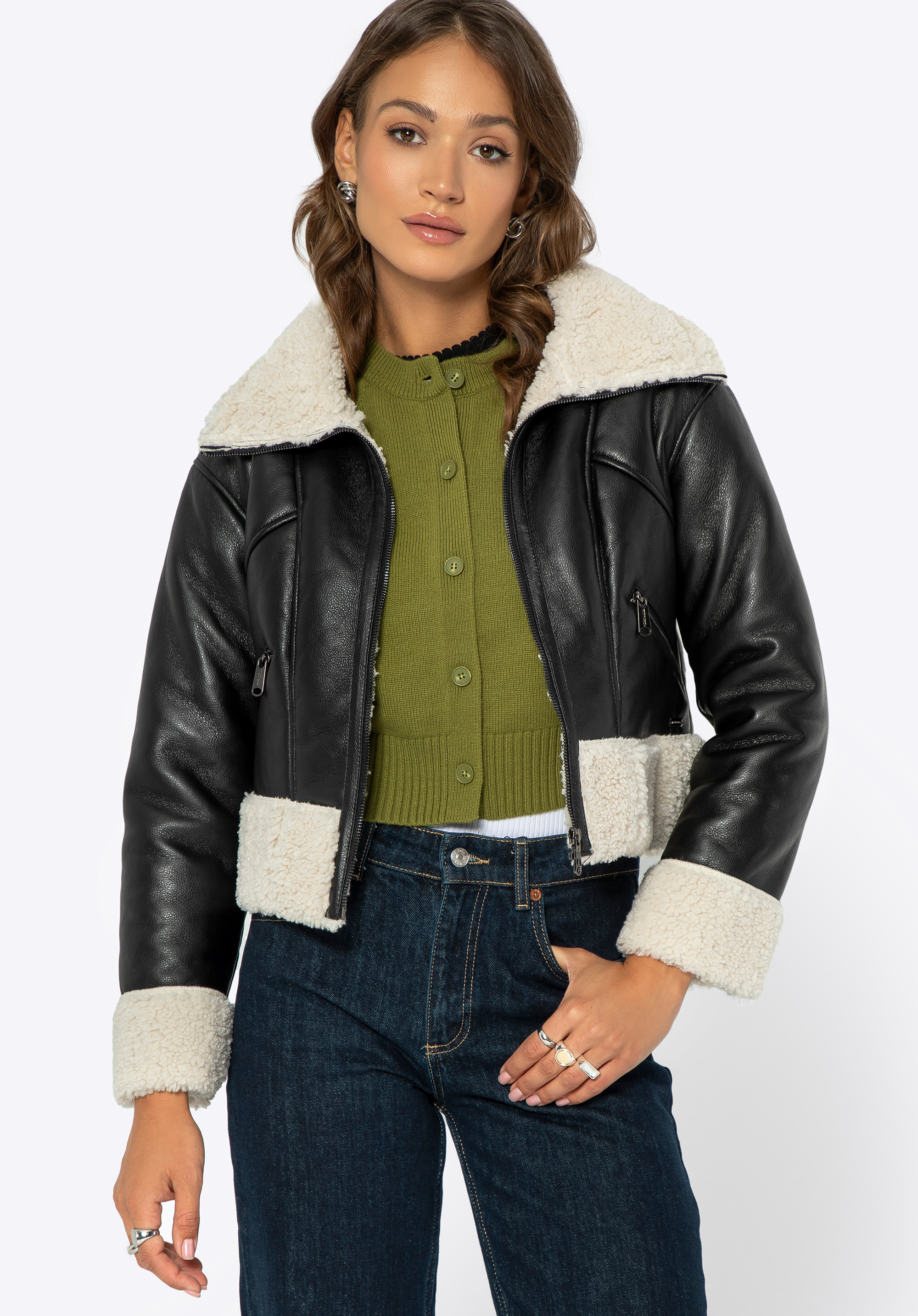 Kurze Damenjacke mit Kunstpelz, schwarz, 99-9P-116-1-L, Bild 1