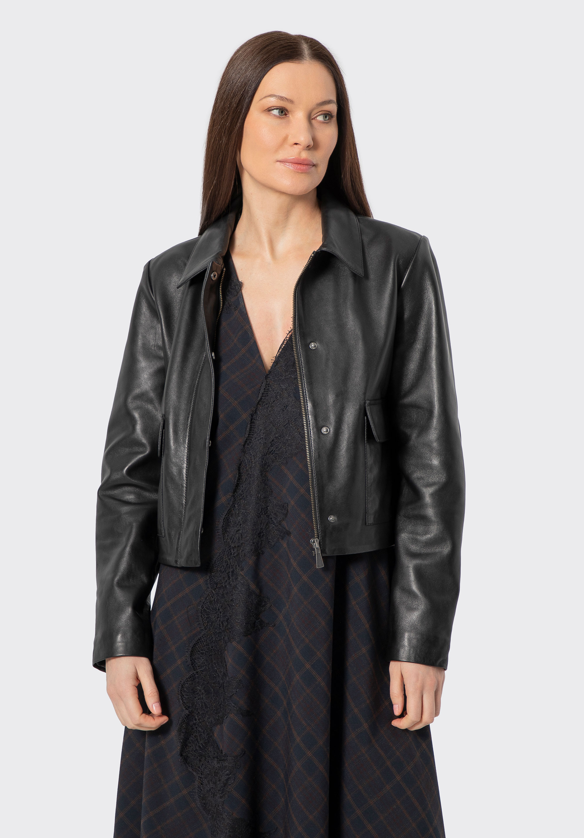 Kurze Damenjacke aus natürlichem Schafsleder, schwarz, 102-09-404-1-S, Bild 1