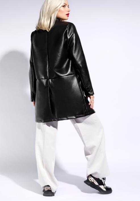 Langer Blazer für Damen aus Öko-Leder, schwarz, 96-9P-106-1-2XL, Bild 4