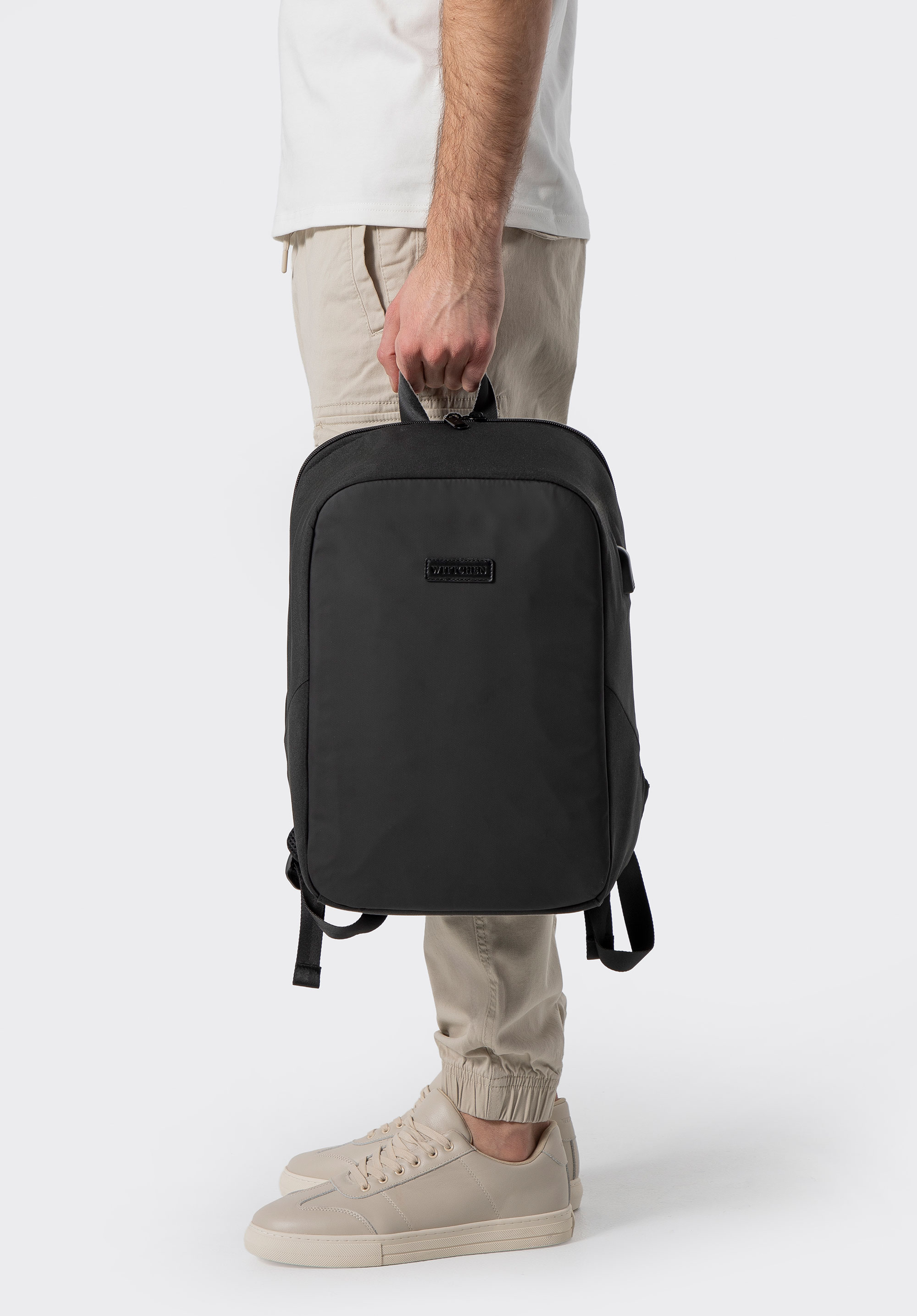 Laptop-Rucksack für Herren, 15,6 Zoll – mit USB-Ladeanschluss, schwarz, 98-3P-104-1D, Bild 1