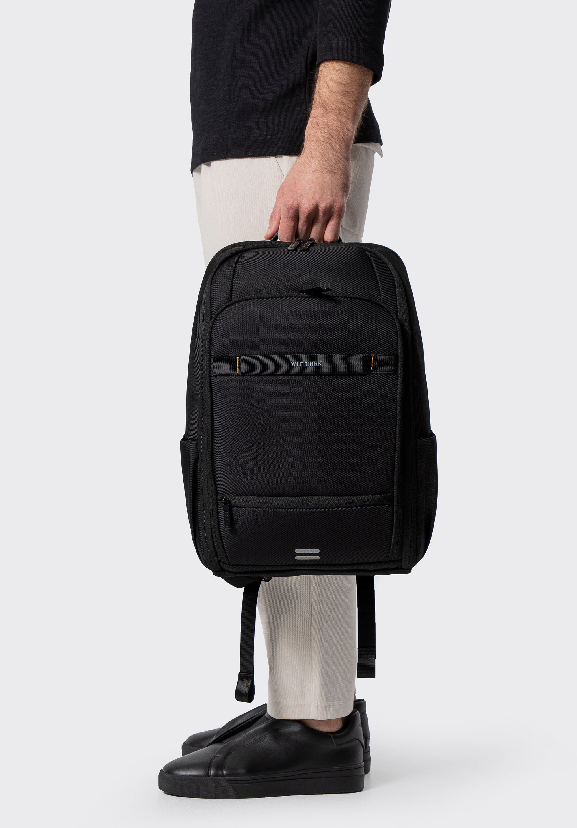 Multifunktionaler Rucksack mit 17-Zoll-Laptopfach, schwarz, 102-3P-809-1, Bild 1