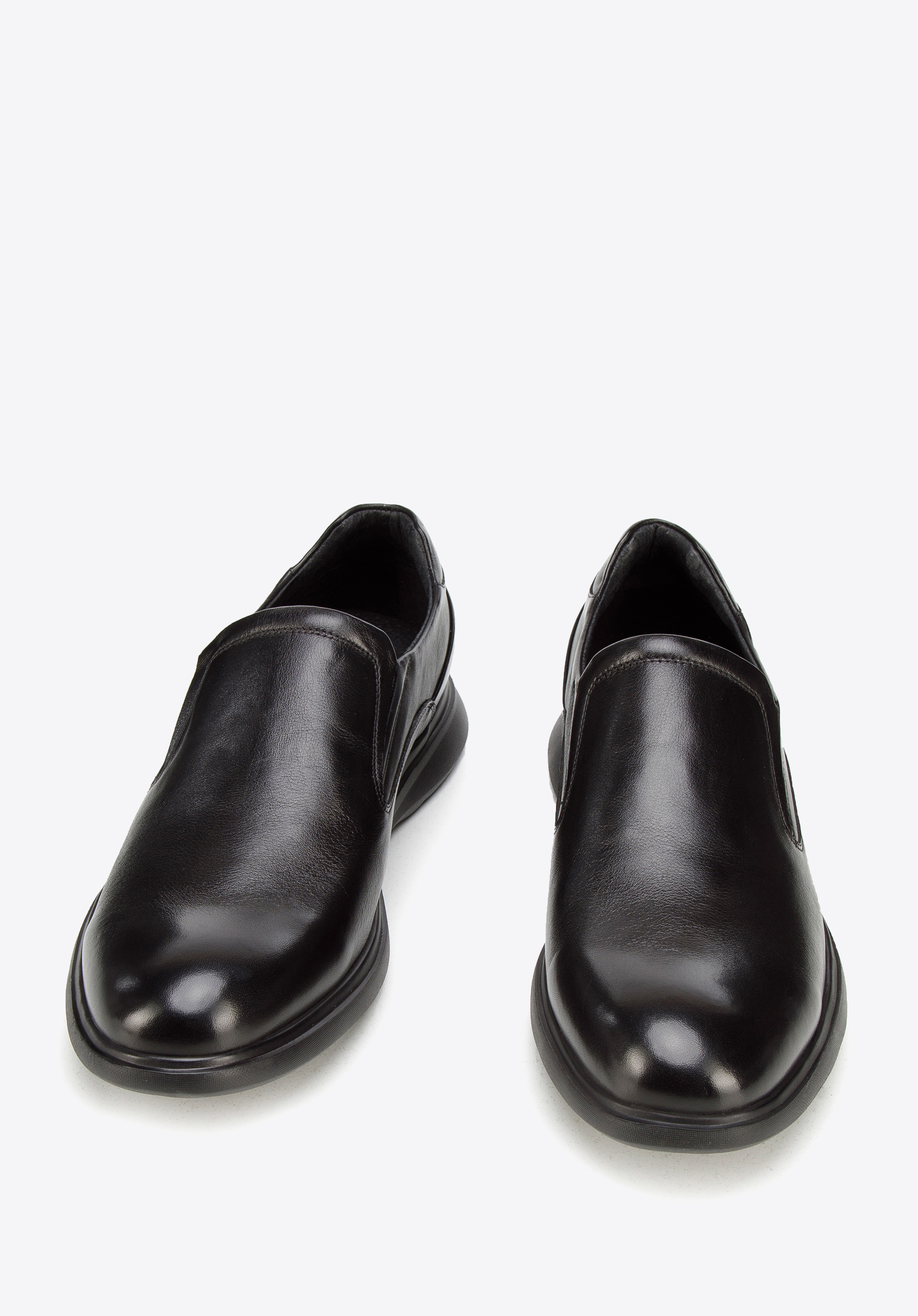 Schlupfschuhe aus Glattleder