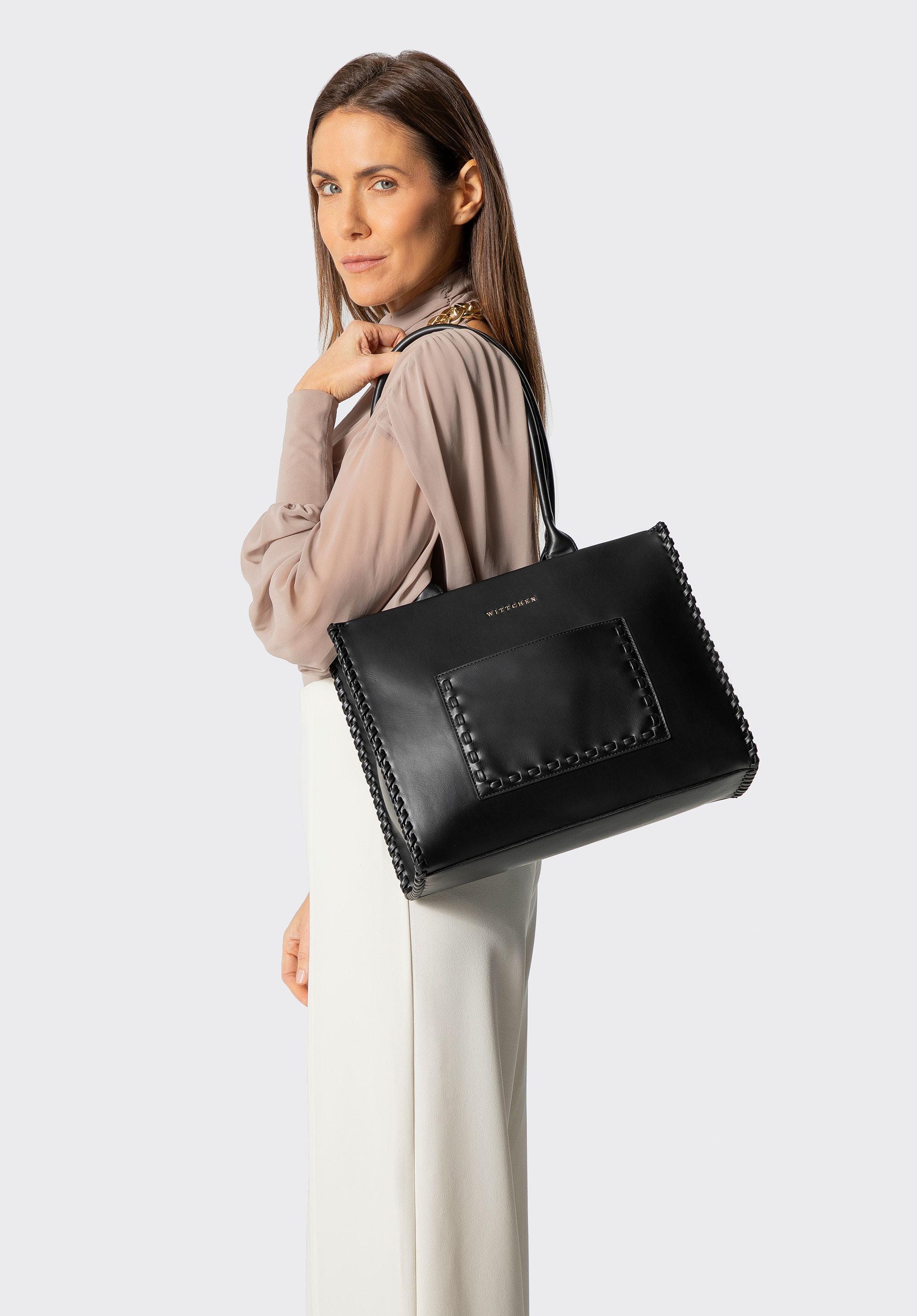 Shopper-Tasche für Damen aus Kunstleder mit dekorativer Borte, schwarz, 101-4Y-401-1, Bild 1