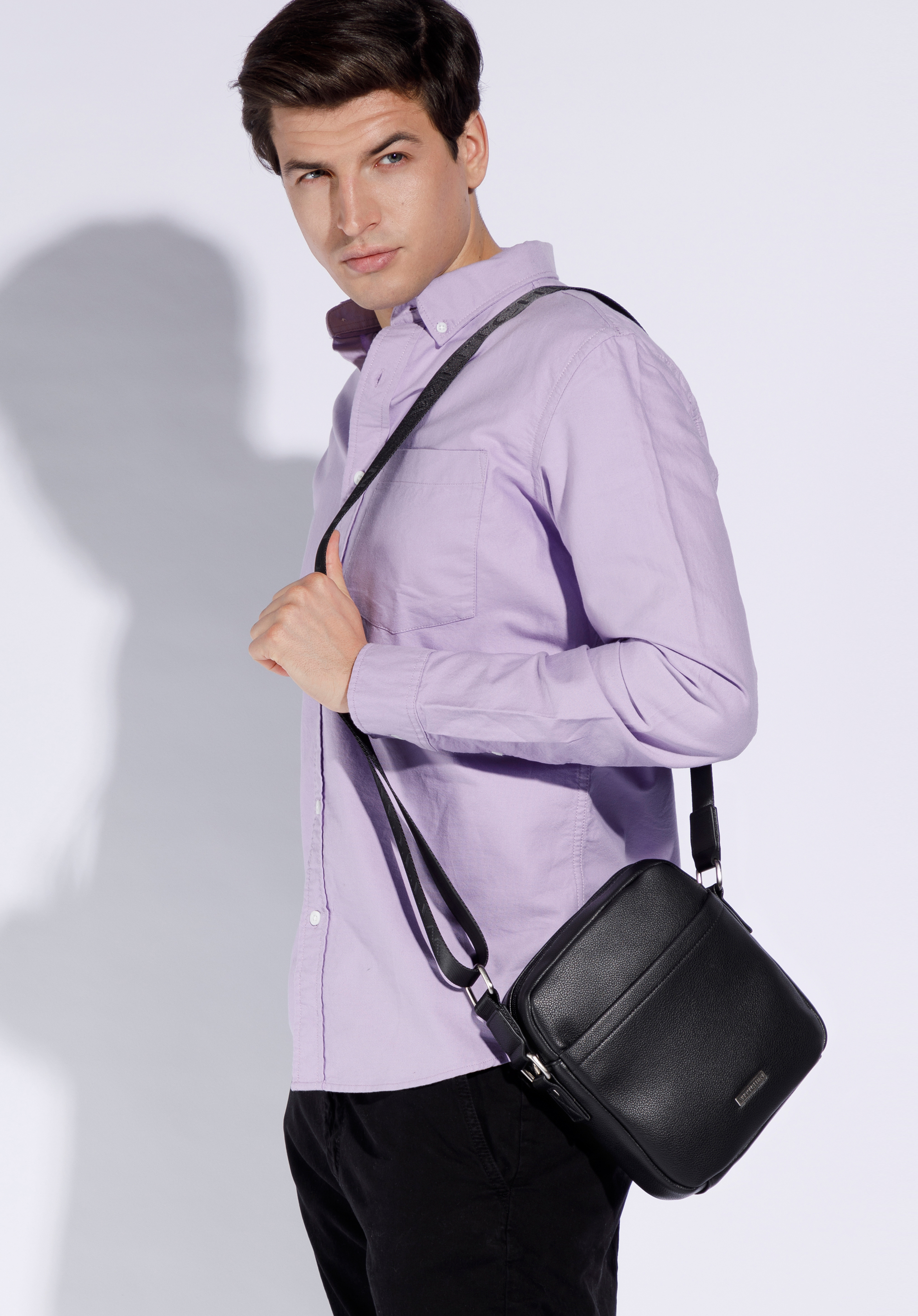 KLEINE HERRENTASCHE MIT FRONTTASCHE, schwarz-silber, 29-4P-003-1, Bild 1