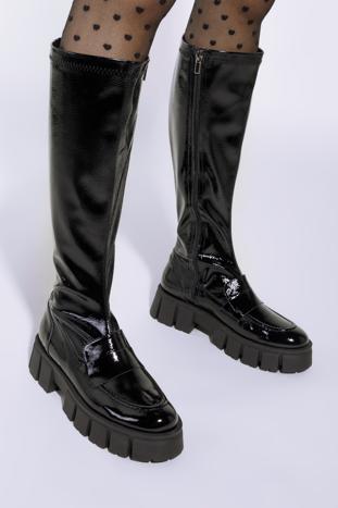 Stiefel à la Mokassins aus Lackleder, schwarz, 95-D-804-1L-41, Bild 1