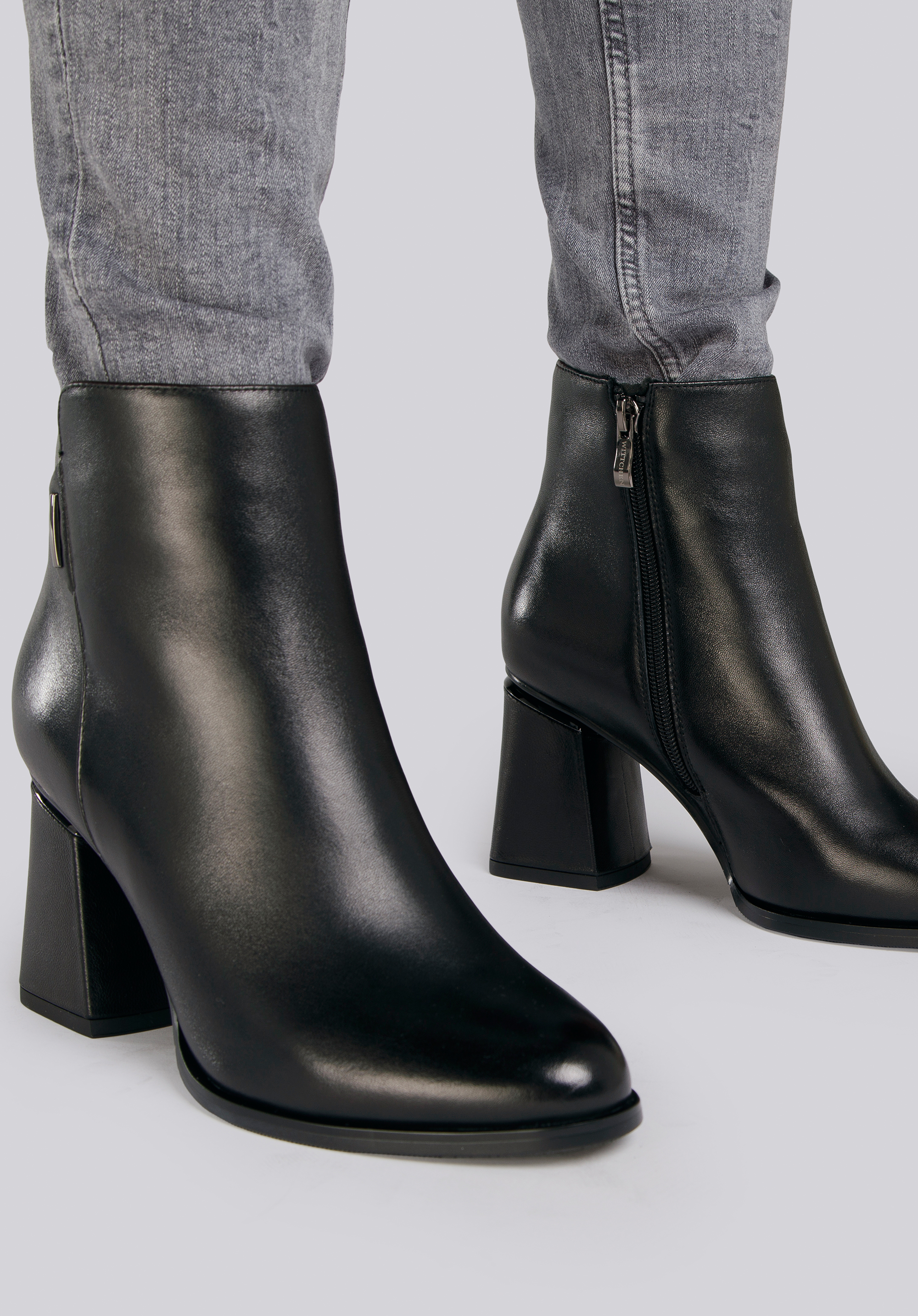 Stiefelette aus Leder mit Spitze, schwarz, 93-D-961-1-40, Bild 1